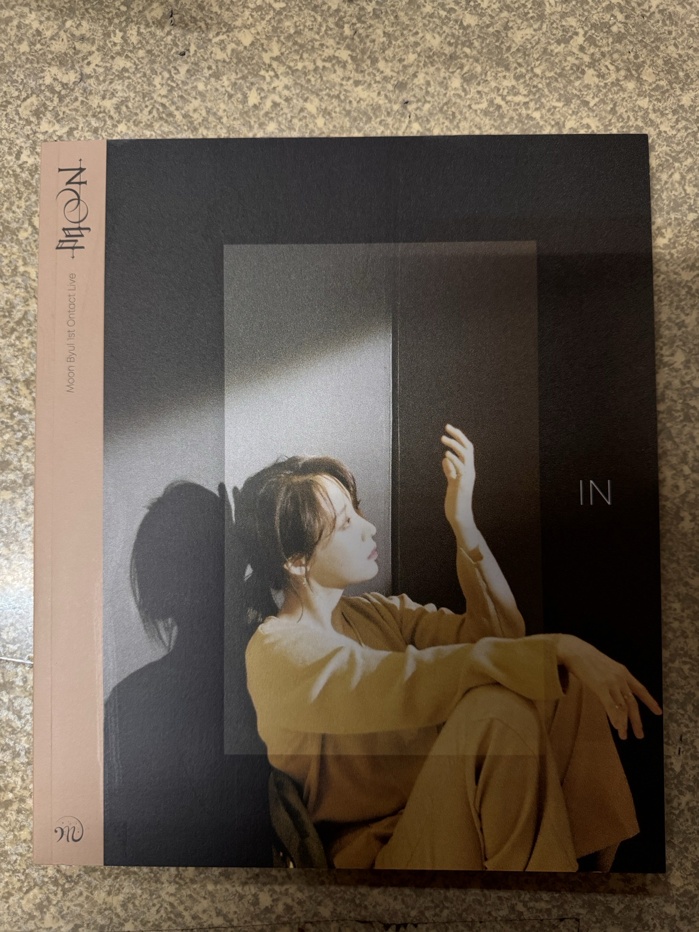 Moon Byul 1st Onact Live Photobook