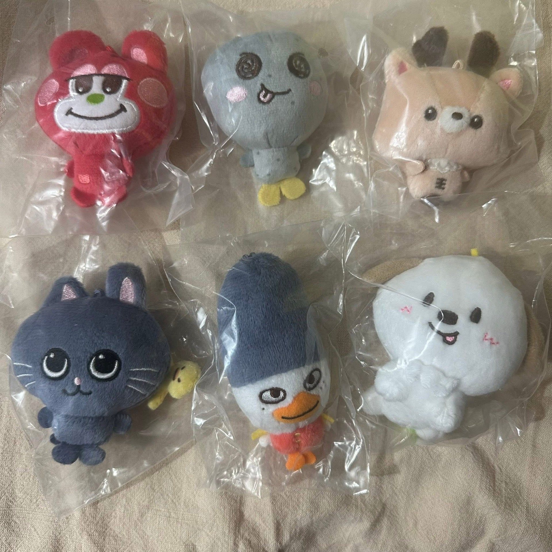 boss riize 小芒 大頭娃娃抽繩包+海報