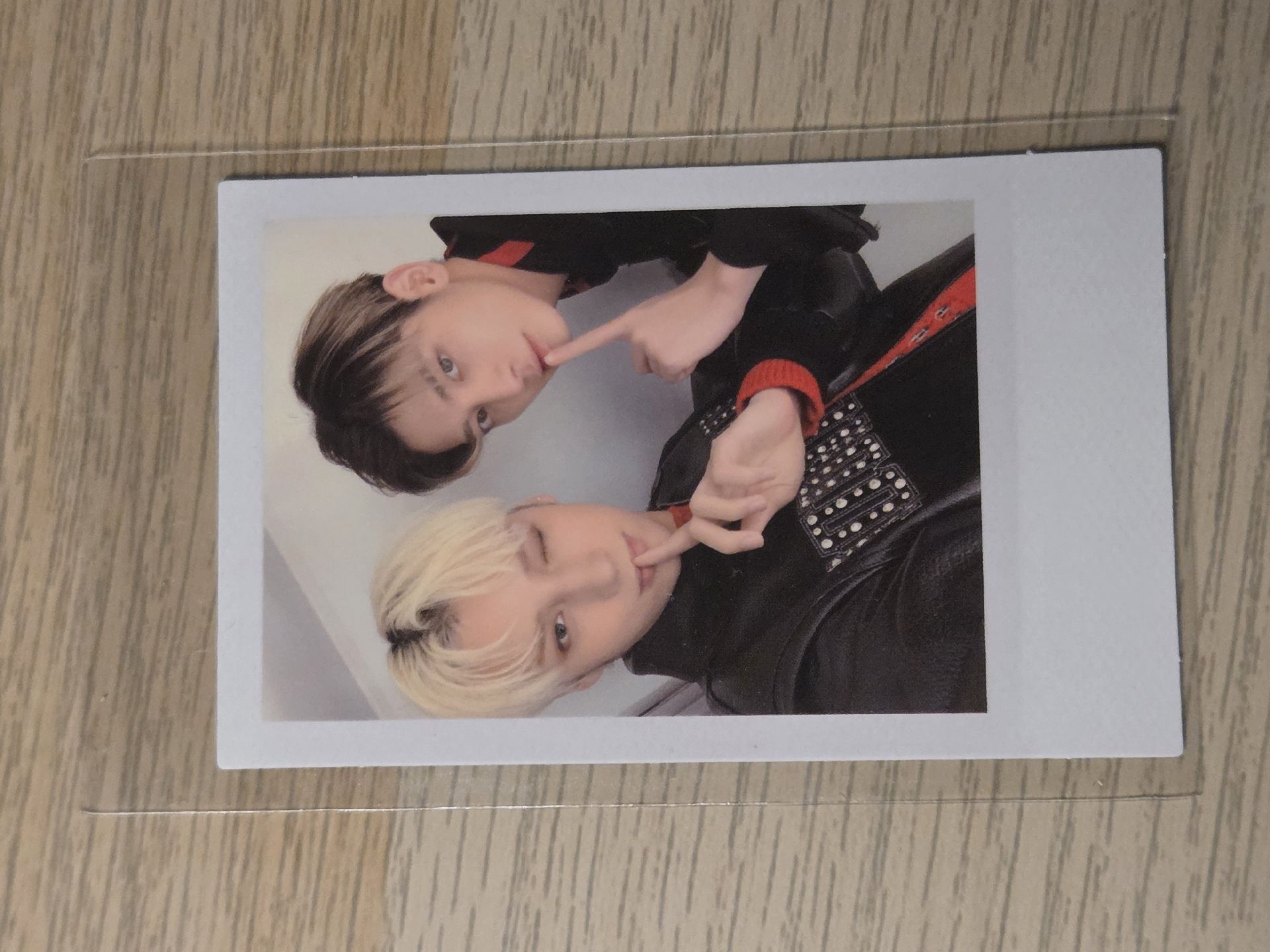 忙內z休姜雙人卡