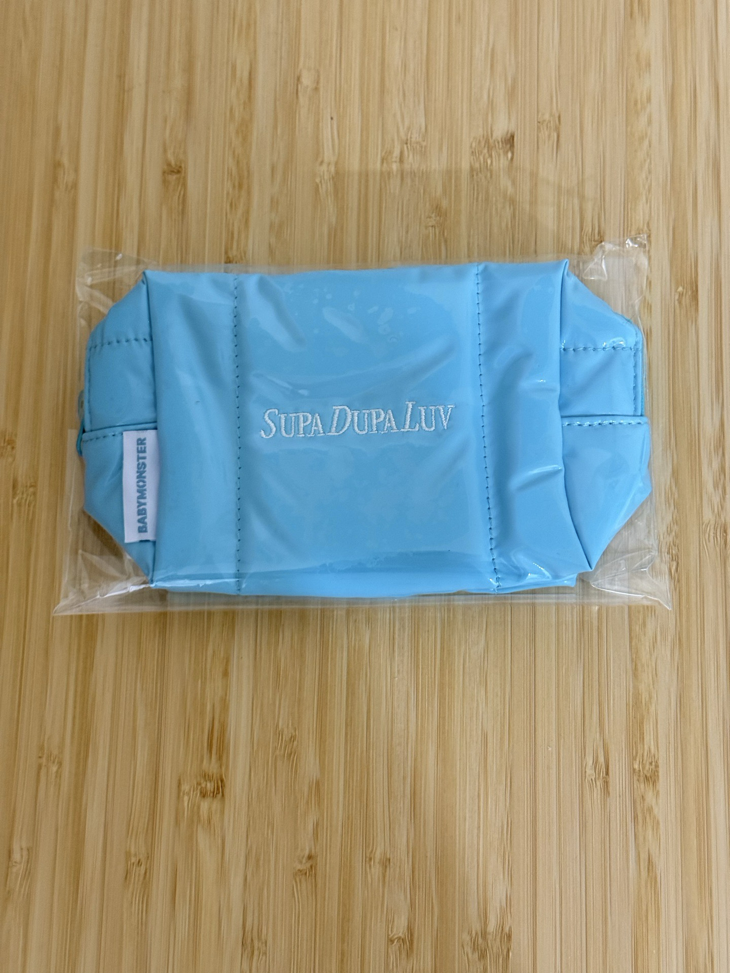 supa dupa luv 化妝包含卡