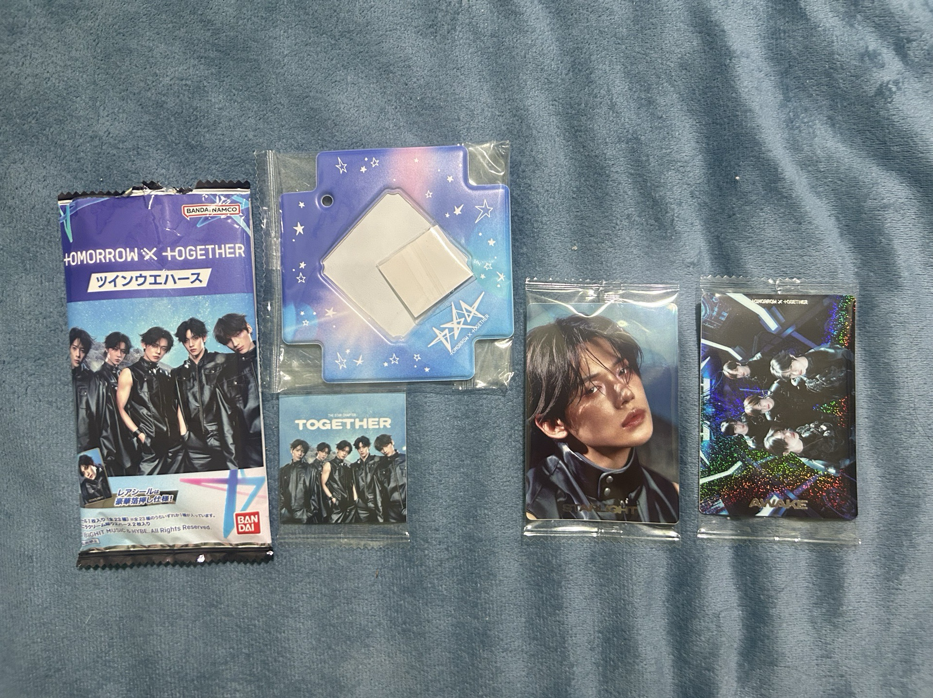 TXT X BANDAI 食玩卡套貼紙💙