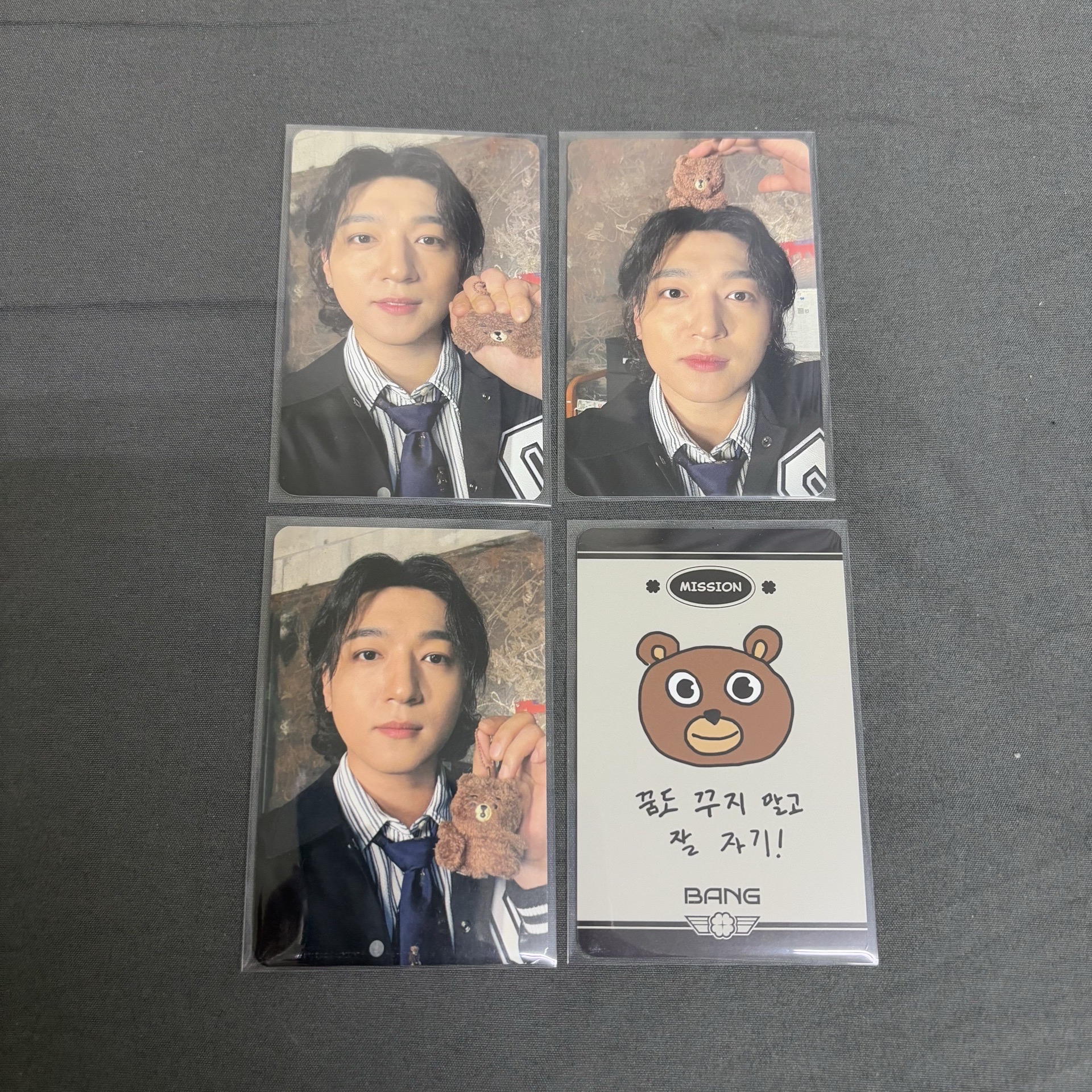 任務九 快閃店入場卡+線下滿額卡+卡冊小卡：晟鎮（其中一張微損）