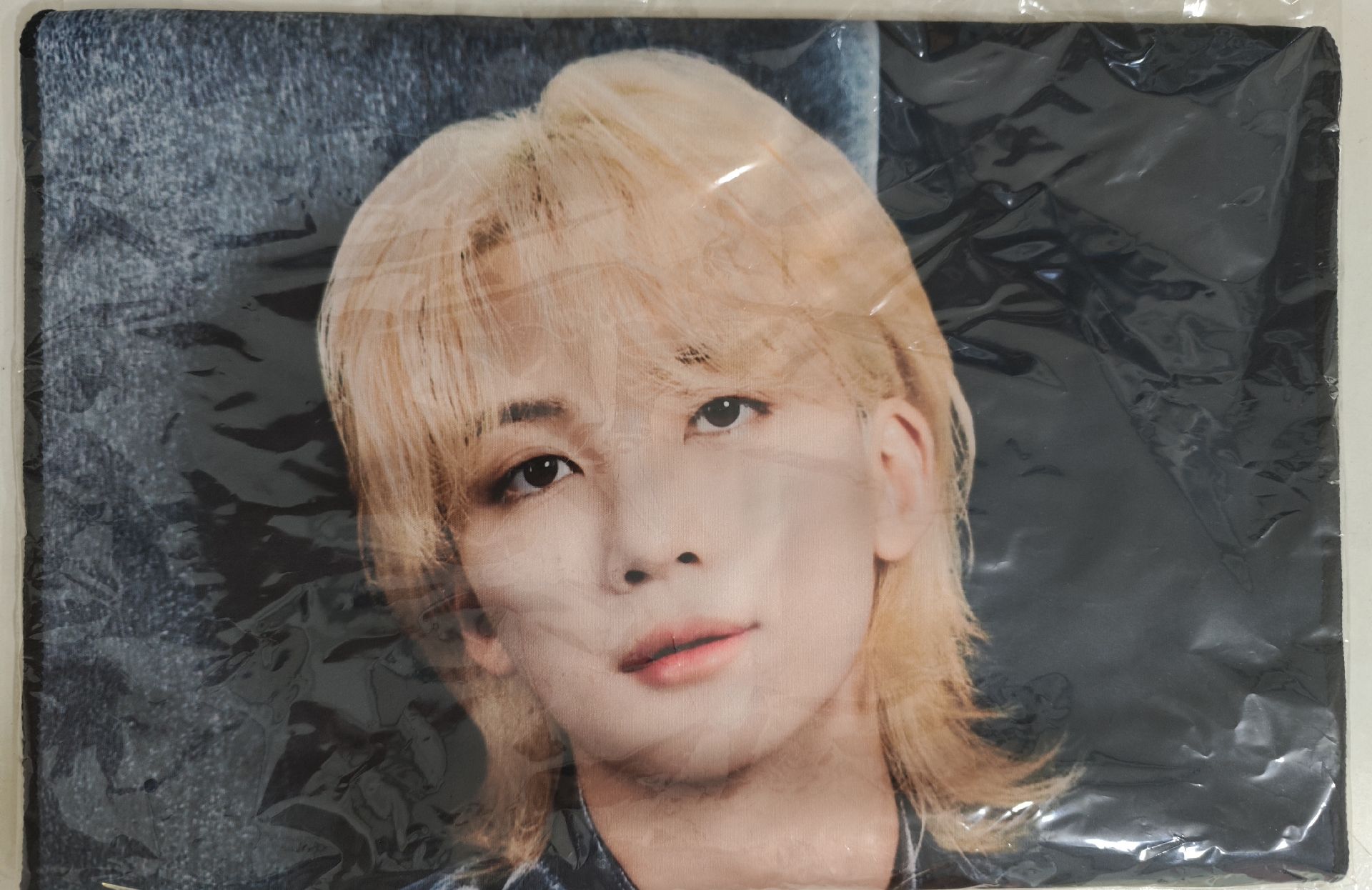 RIGHT HERE 毛巾-漢