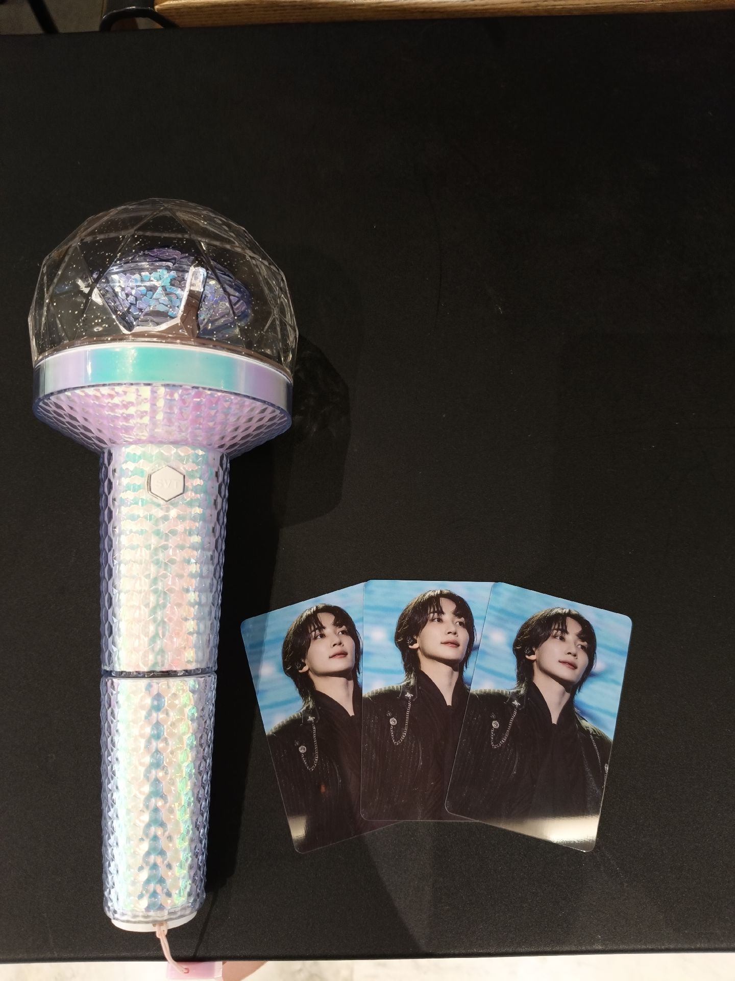 ‘FOLLOW’ AGAIN TO CINEMAS 小卡