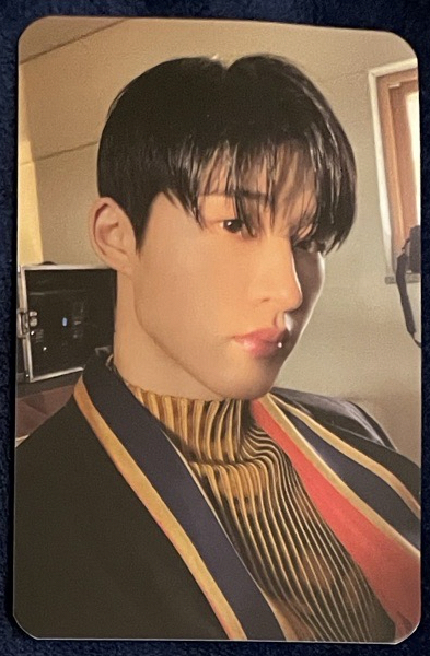 金韓彬《Waterfall》 waterfall ver. 專輯卡 