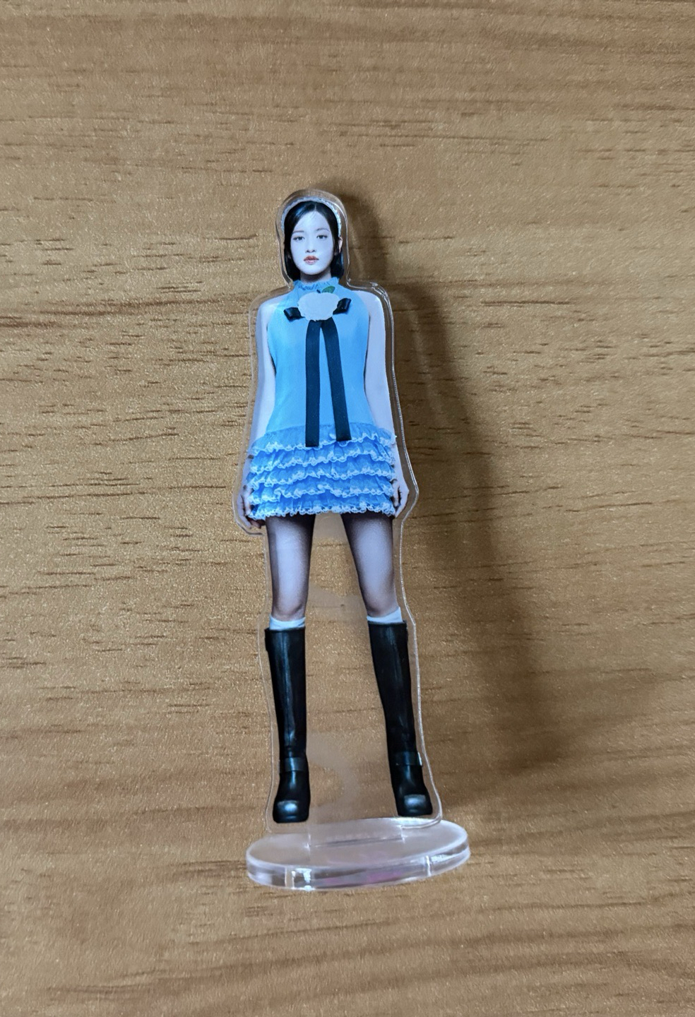 IVE安俞真D社雜誌立牌（僅拆擺）