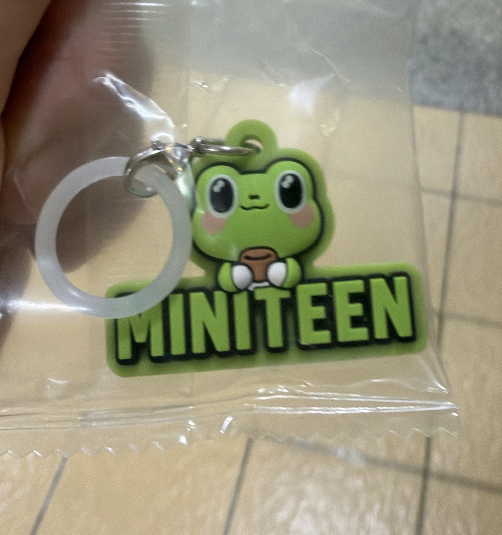 萬代聯名 吊飾 MINITEEN扭蛋 THE8