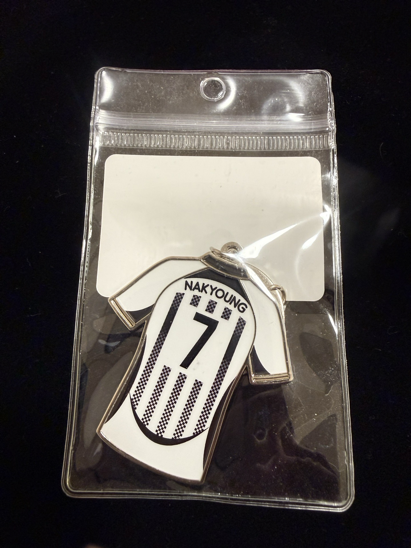 triples Over the pitch S7球衣吊飾