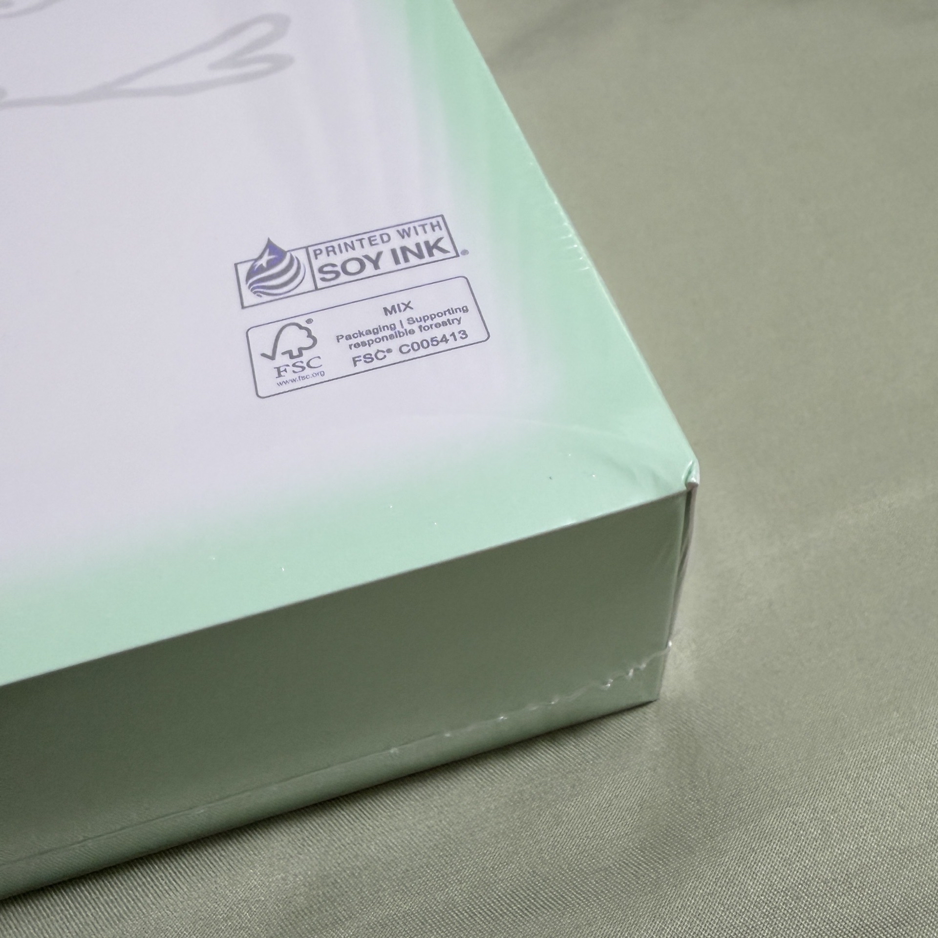 全新未拆年曆+莉特典兩張