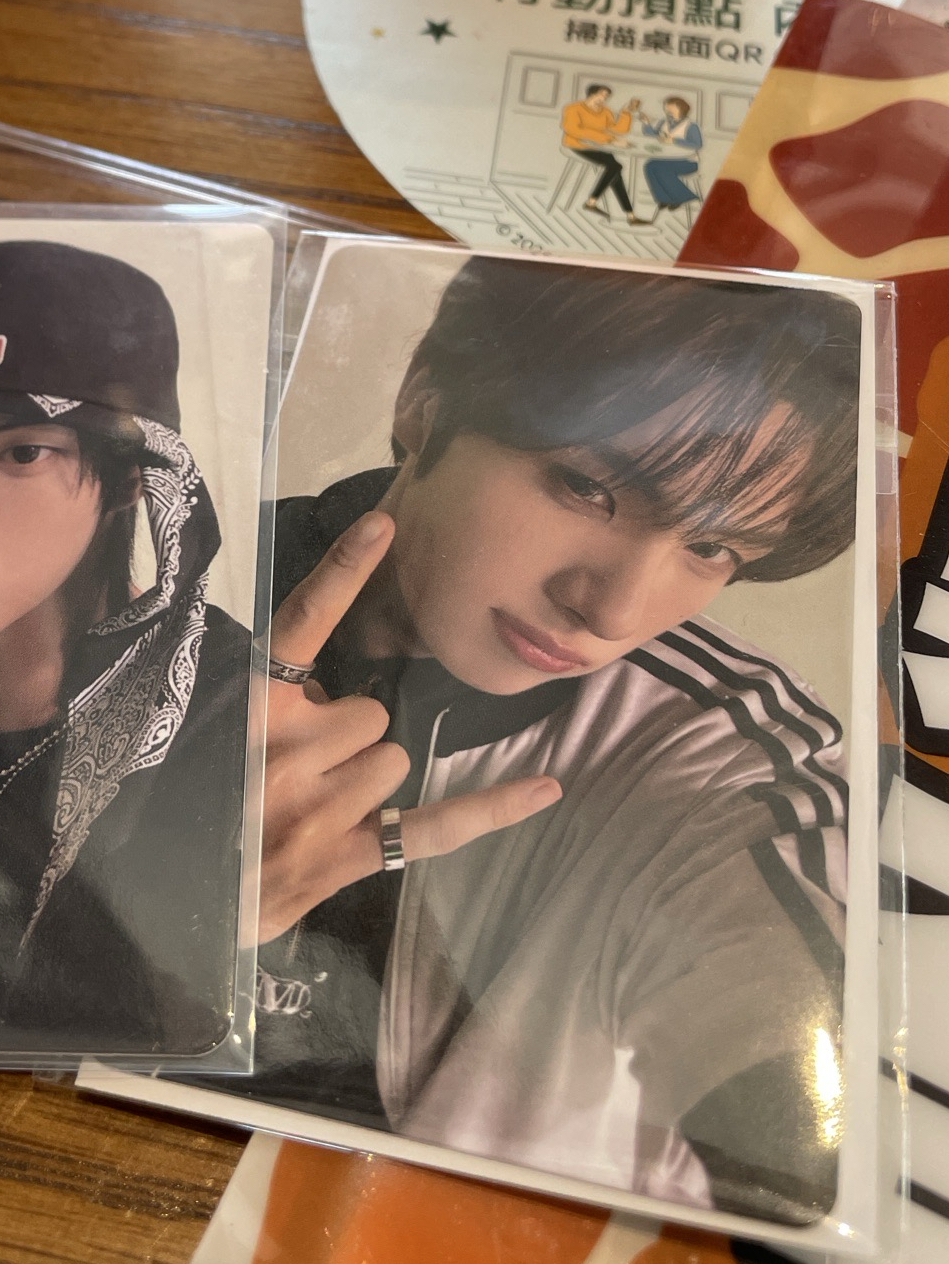 英宰 電影卡B版꒰ᐢ⸝⸝´ඉᯅඉ⸝⸝ᐢ꒱