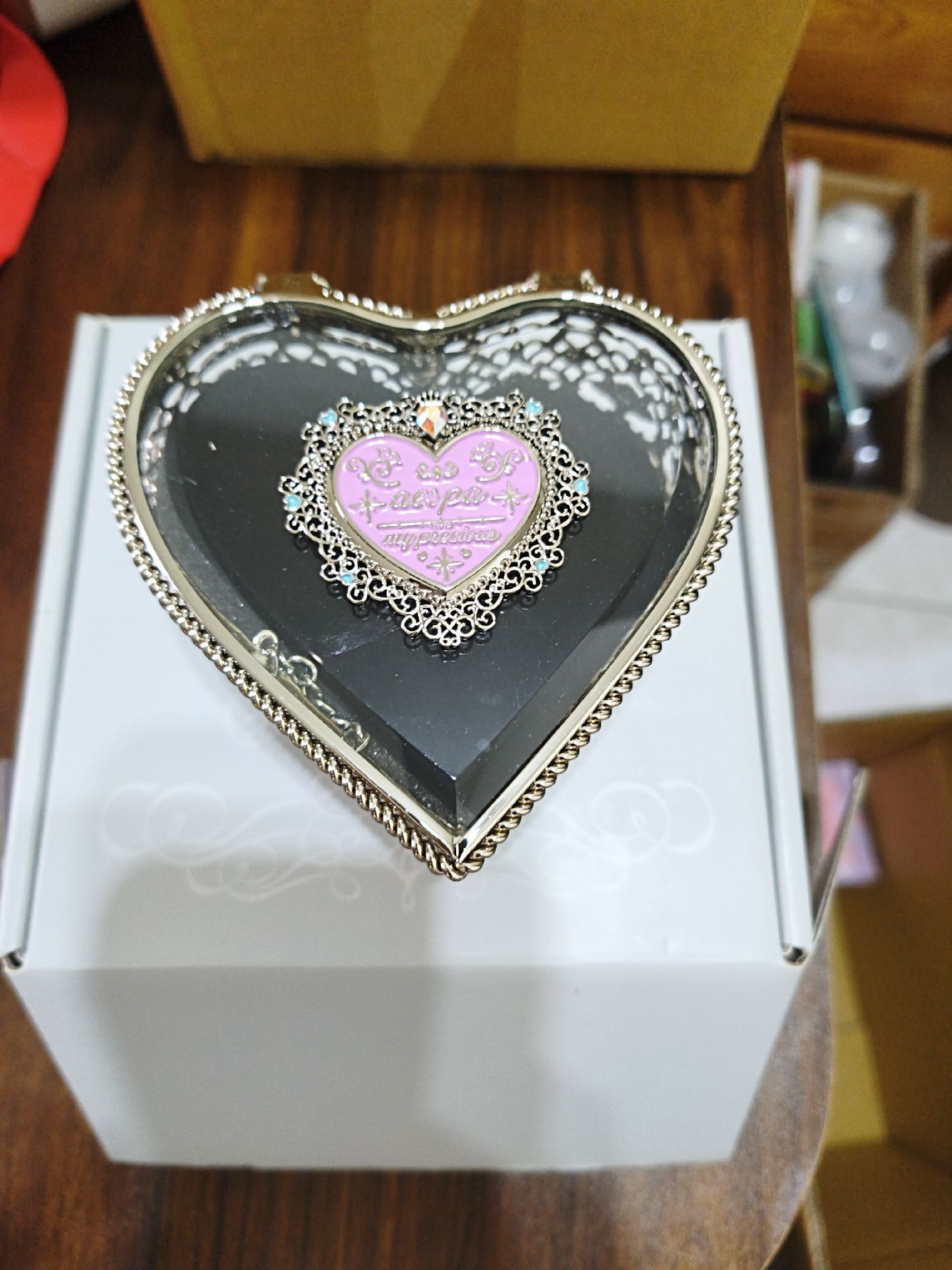 aespa古董水晶珠寶盒