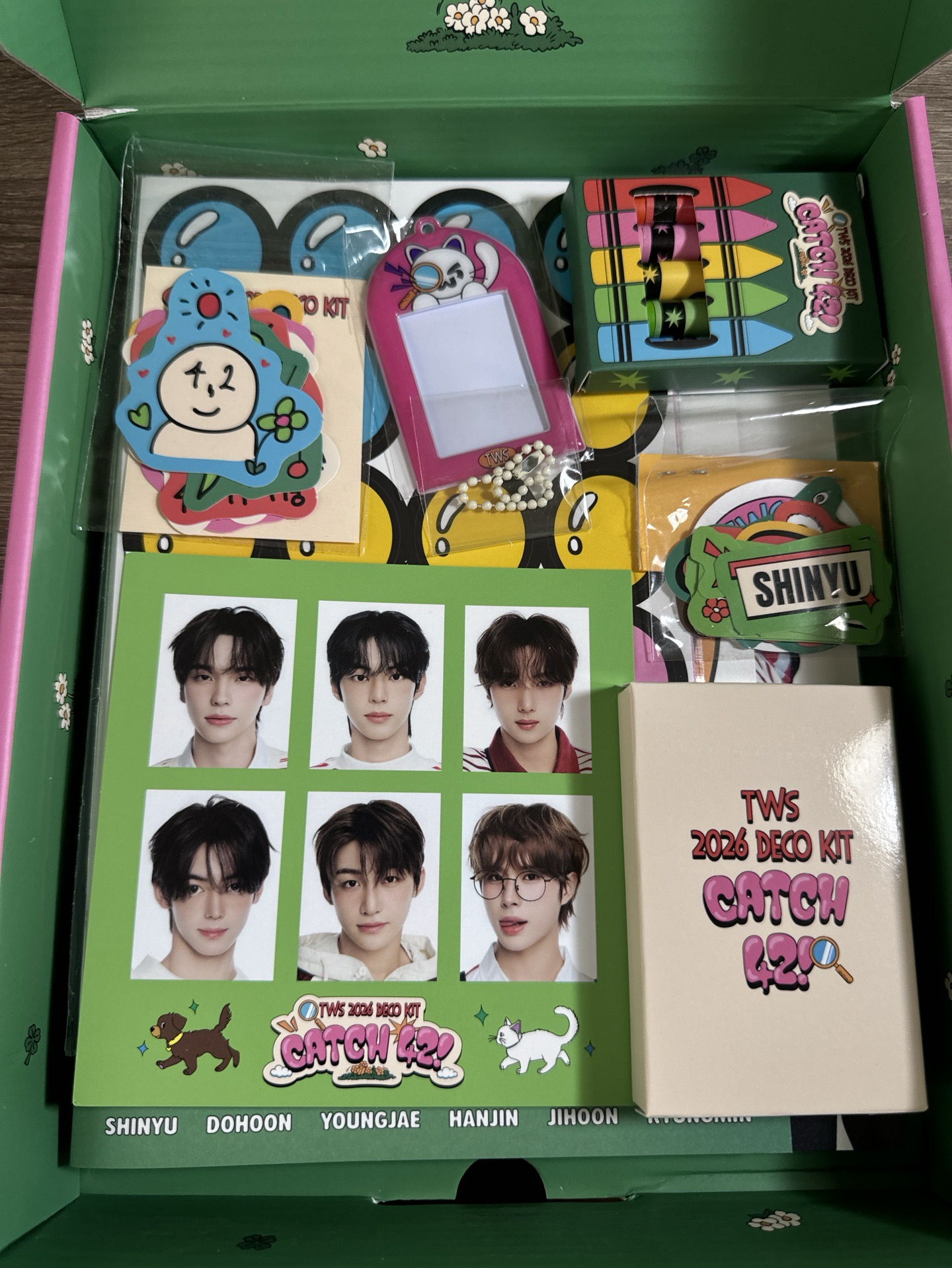 𝙏𝙒𝙎 26年𝘿𝙀𝘾𝙊 𝙠𝙞𝙩🍞