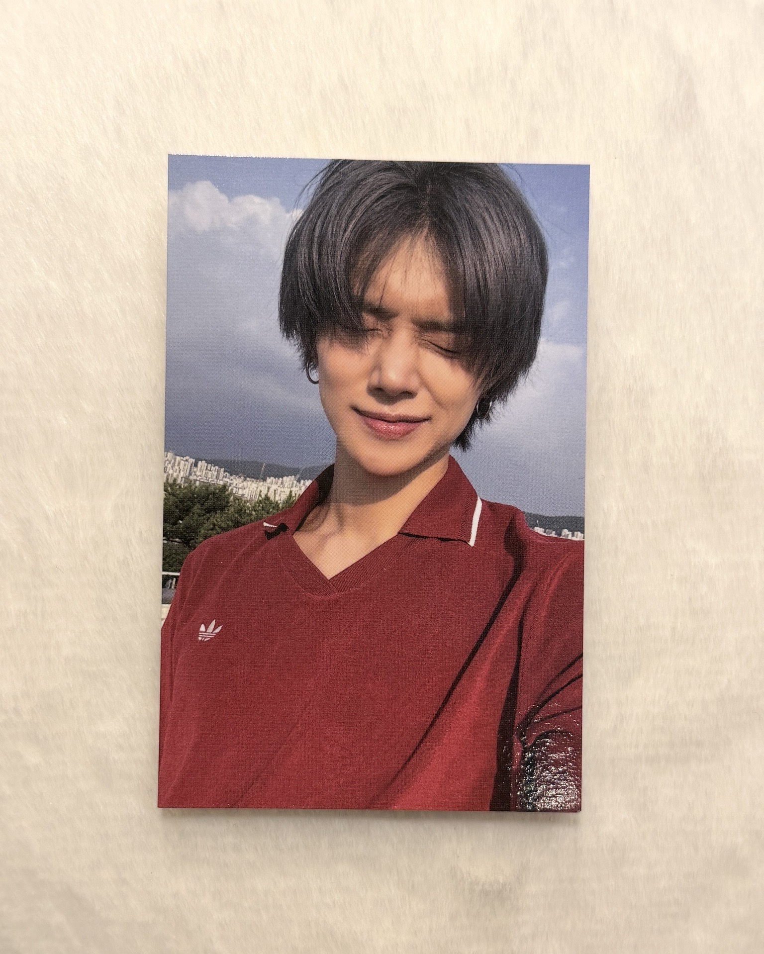 然竣 NO LABELS 帽T卡