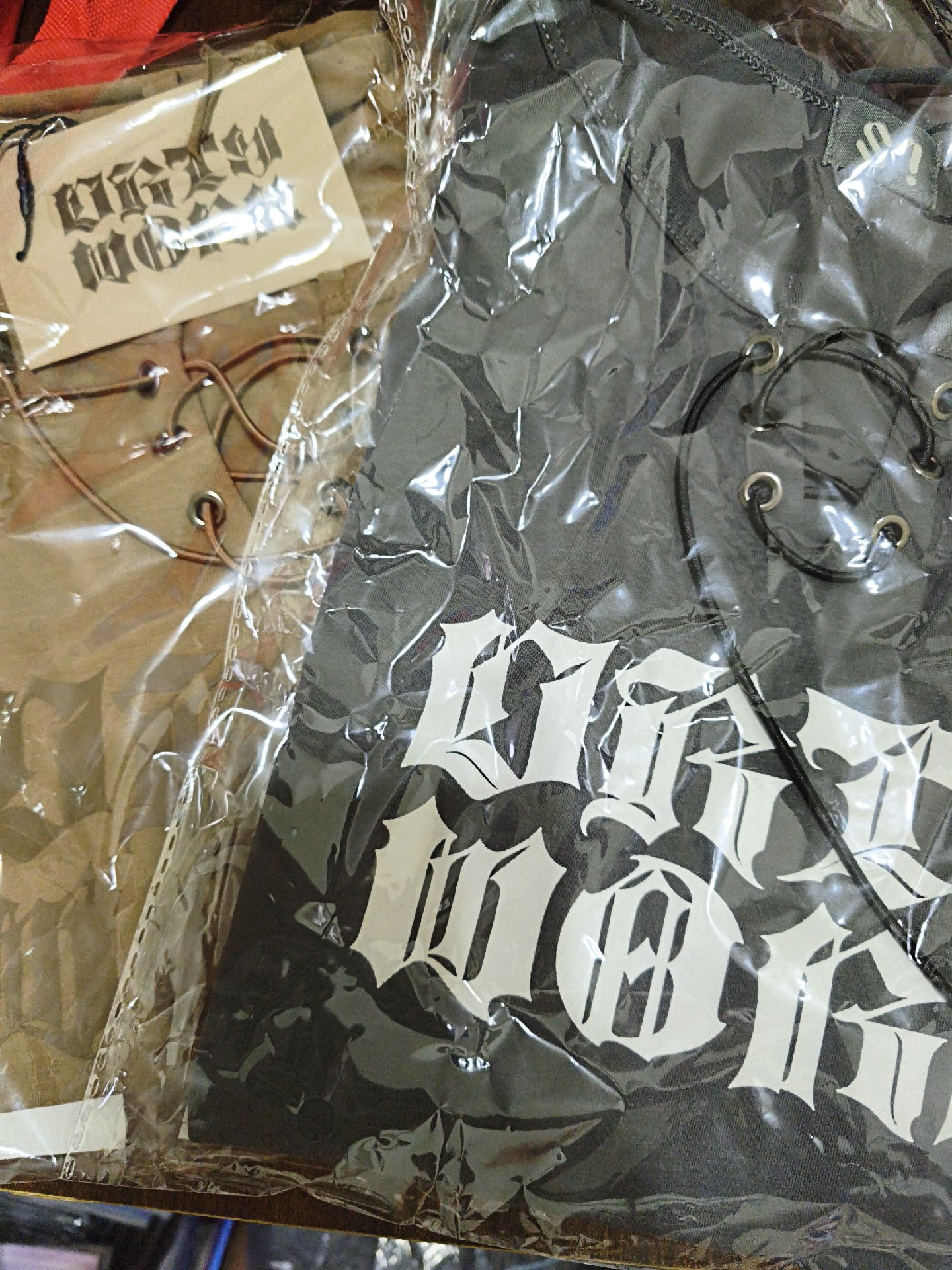 中通上衣全新未拆