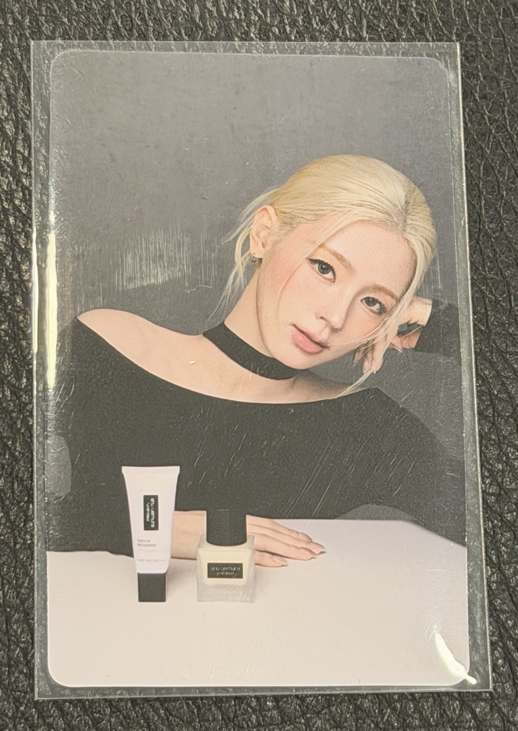 植村秀代言 代言卡 底妝組小卡