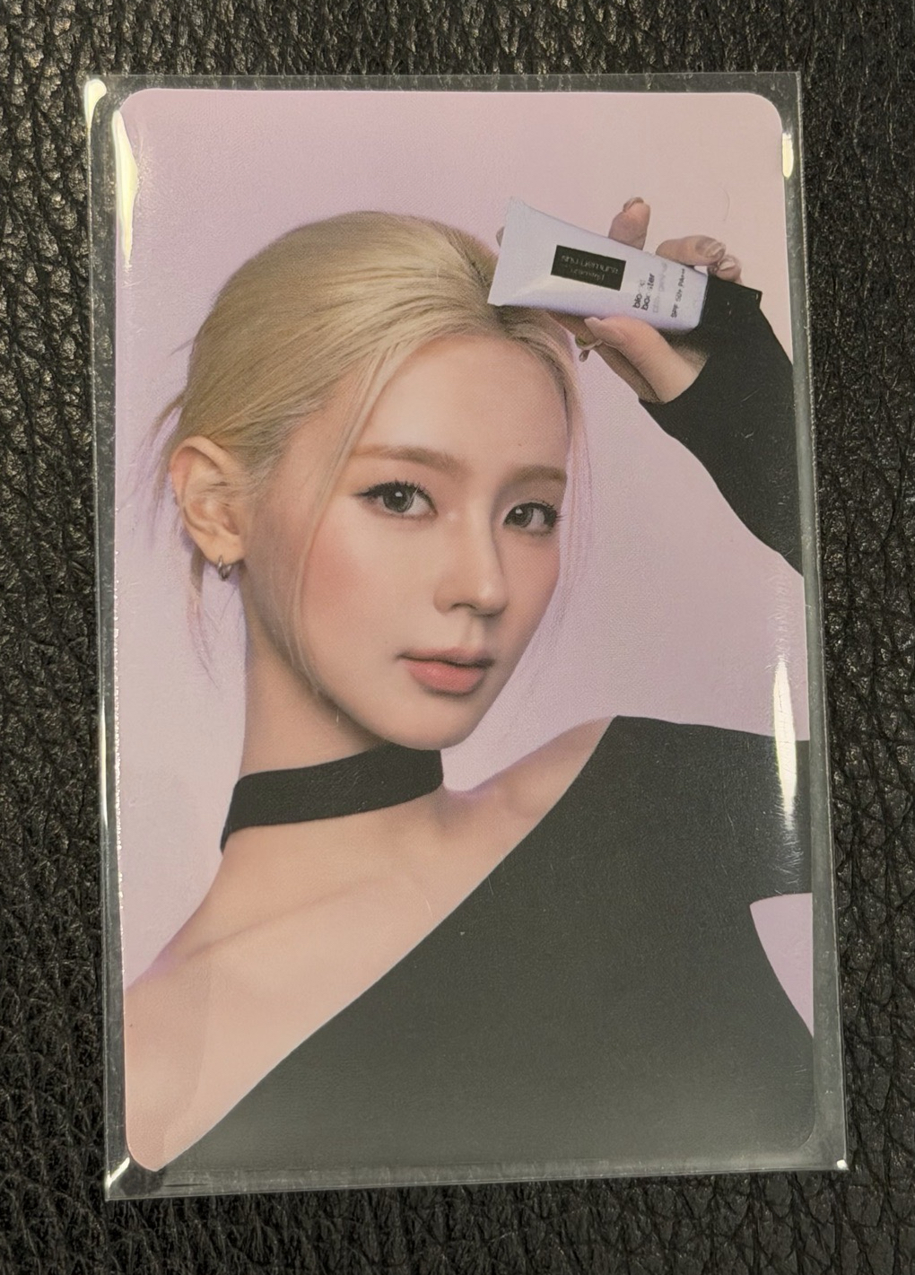 植村秀代言 代言卡 底妝組小卡