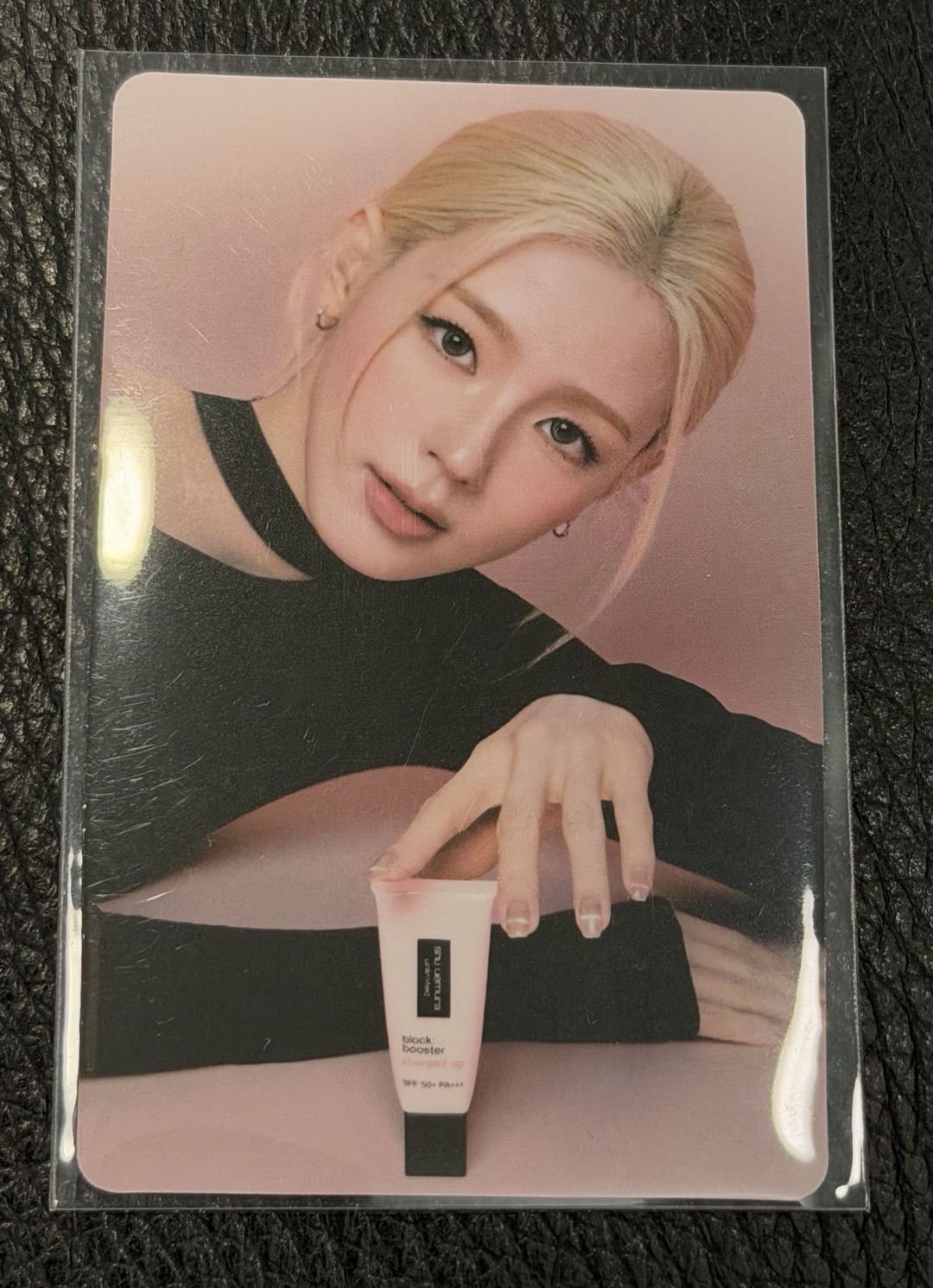 植村秀代言 代言卡 底妝組小卡