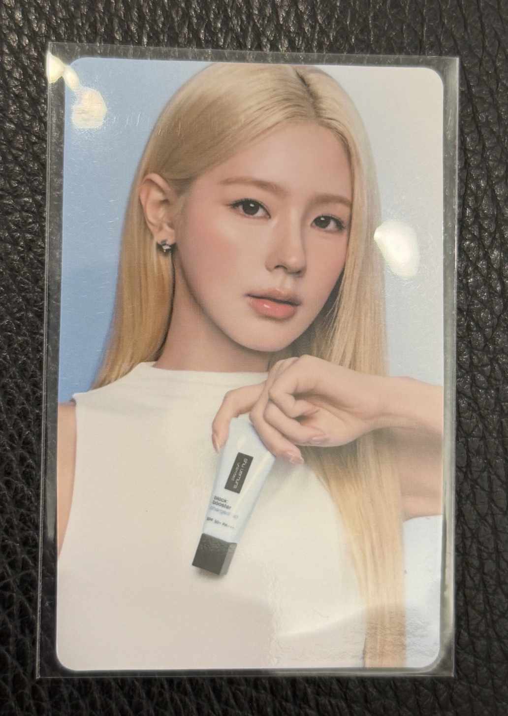 植村秀代言 代言卡 底妝組小卡