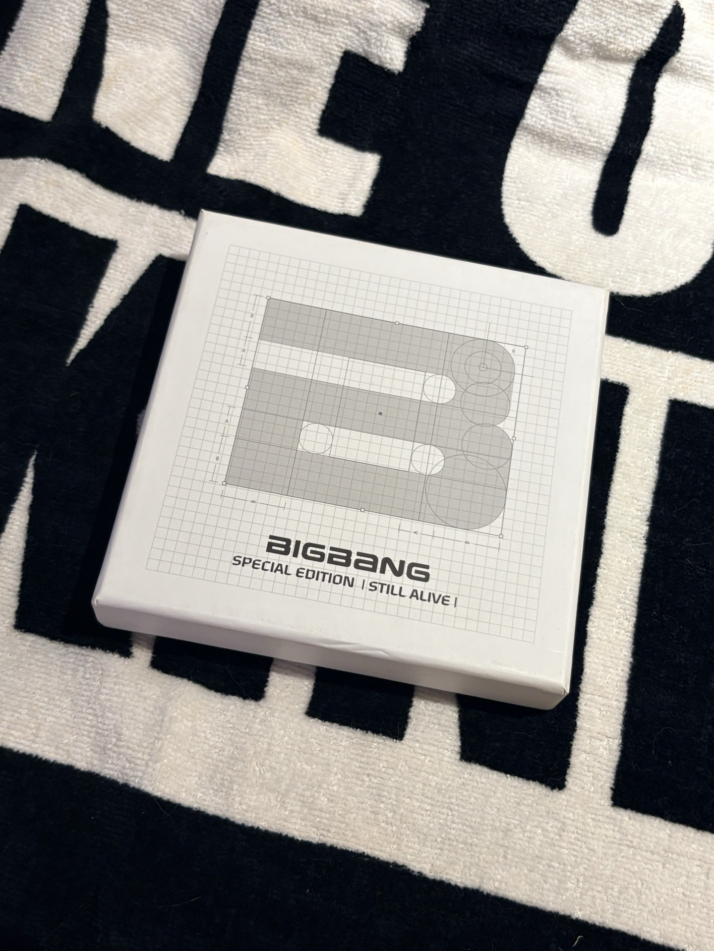 《STILL ALIVE》Special Edition