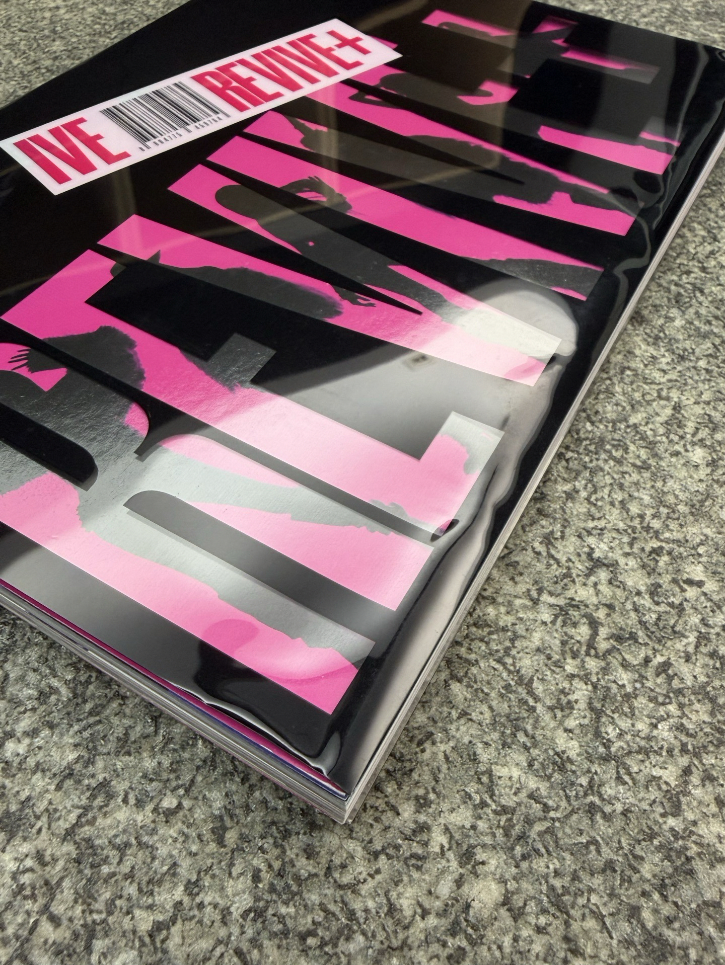 REVIVE+ BANGERS ver. 全專 秋卡＋安明信片