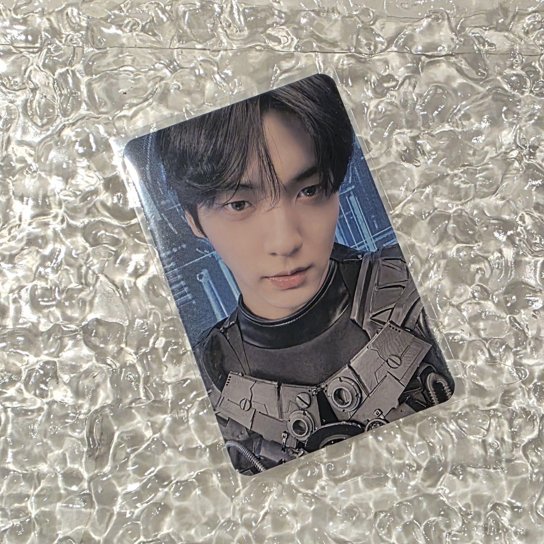 科技感滿滿的小兔彬🐰