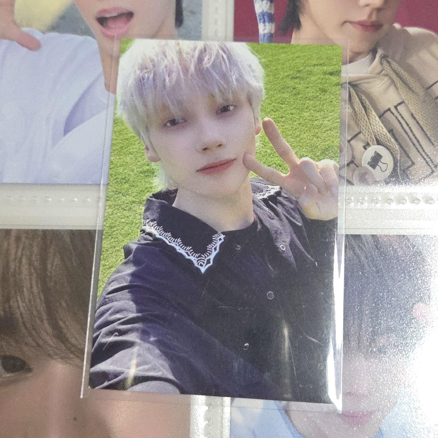 草地配大帥哥不香嗎