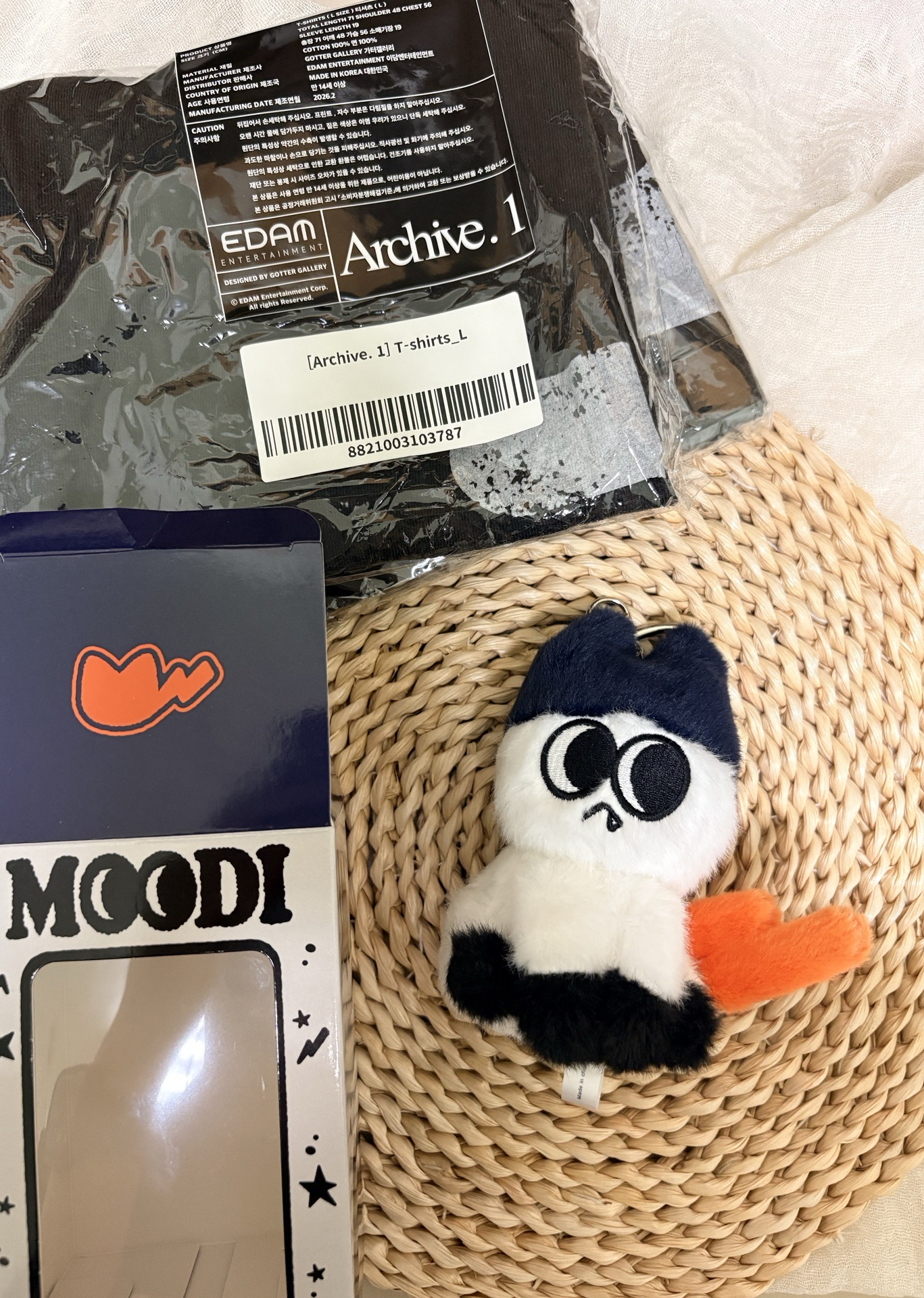 曹承衍Archive.1場周衣服+MOODI