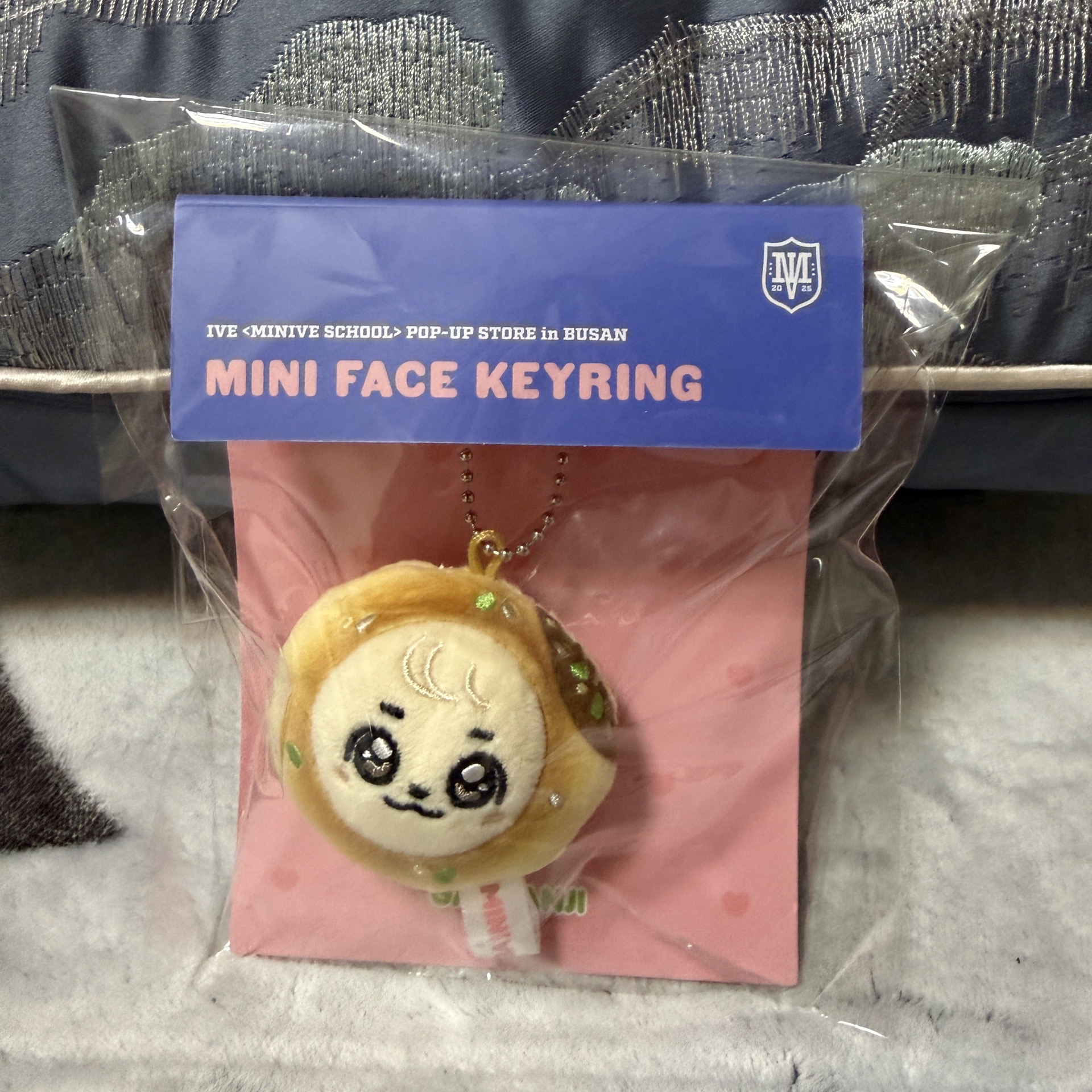 MINIVE SCHOOL 鑰匙圈吊飾 釜山限定 糖餅安