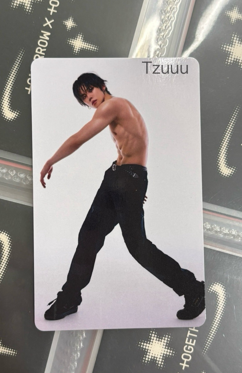 竣lo 電子專UMS特典含未拆專（有廠損壓痕）