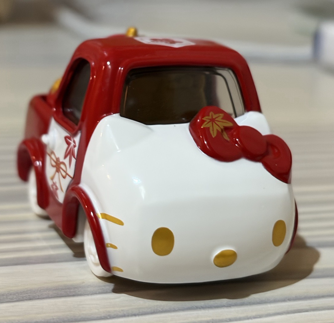 kitty  Dream Tomica 小汽車
