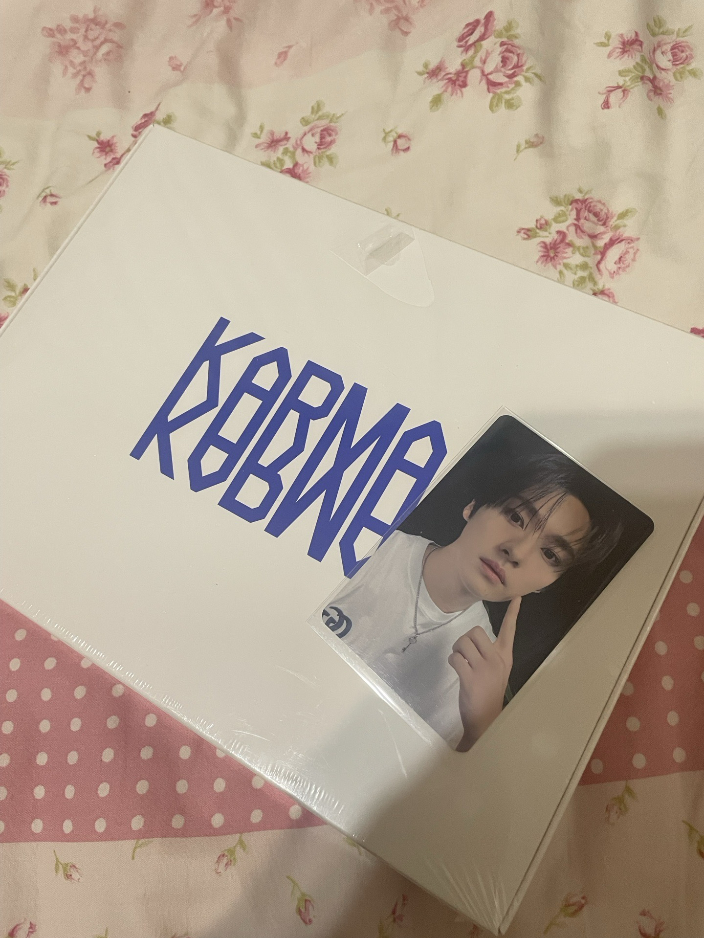 Dmm Leeknow 含karma未拆專（白）