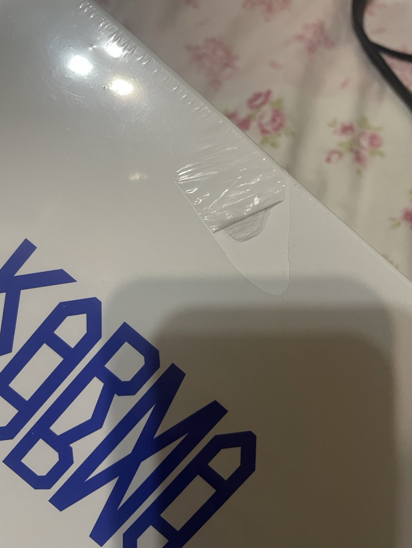 Dmm Leeknow 含karma未拆專（白）