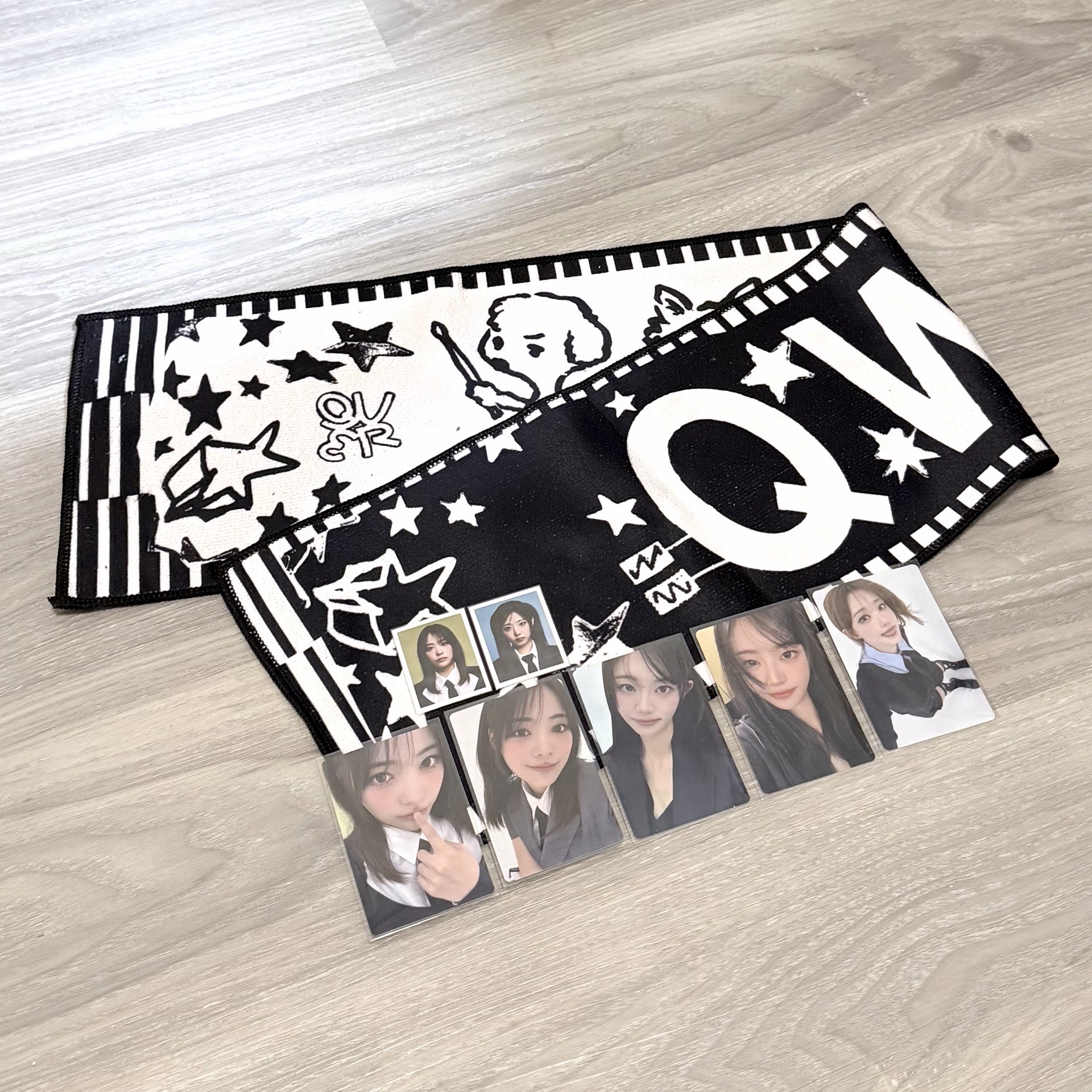 QWER 一期會員禮 小卡 手幅 整圖不拆出