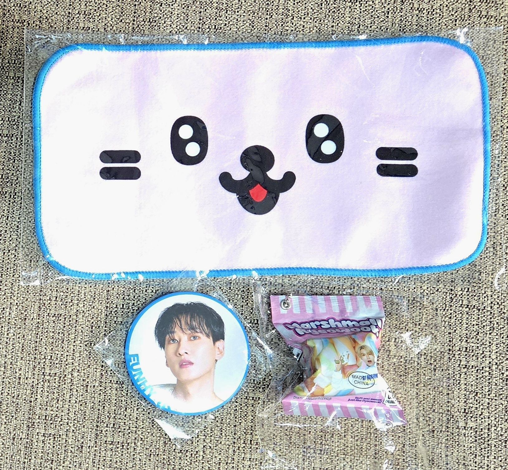 sj日本快閃扭蛋 赫動物手帕 大頭徽章+旭零食扭蛋