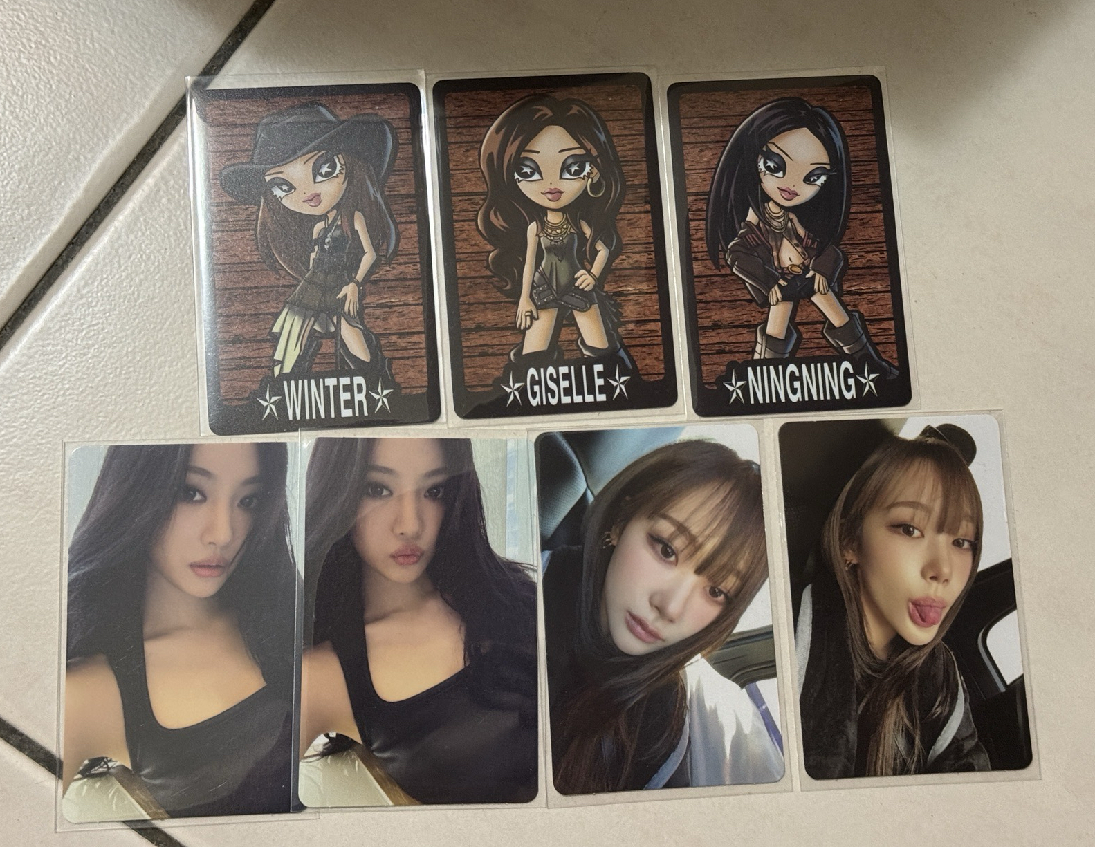 送卡 aespa 2026年曆吉寧自拍/身份卡