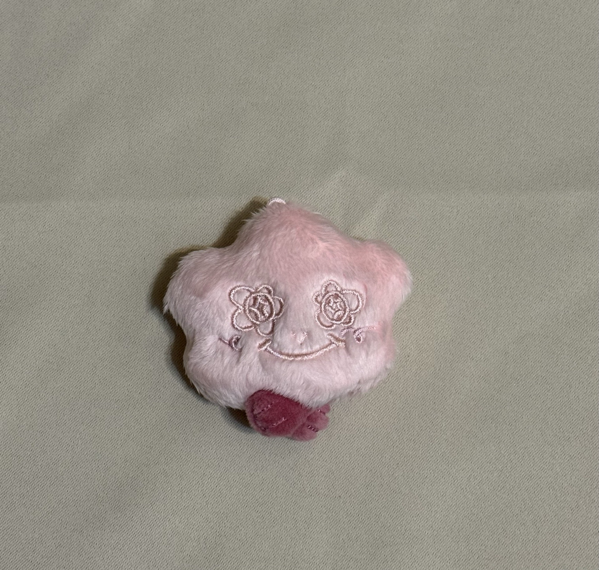 Alo聯名淺粉灰塵