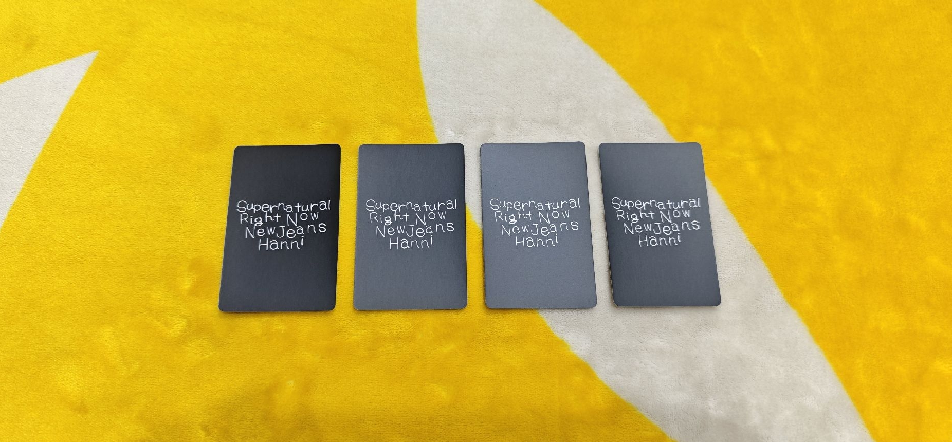 NewJeans 二週年紀念特典 日本限定閃卡 - Hanni小麵包