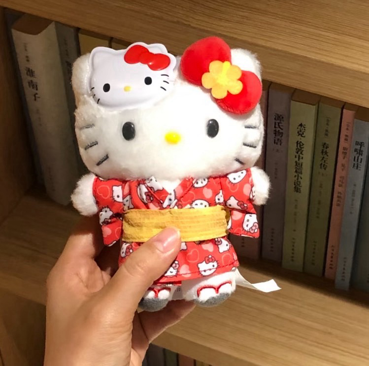 Kitty 夏日慶典吊娃