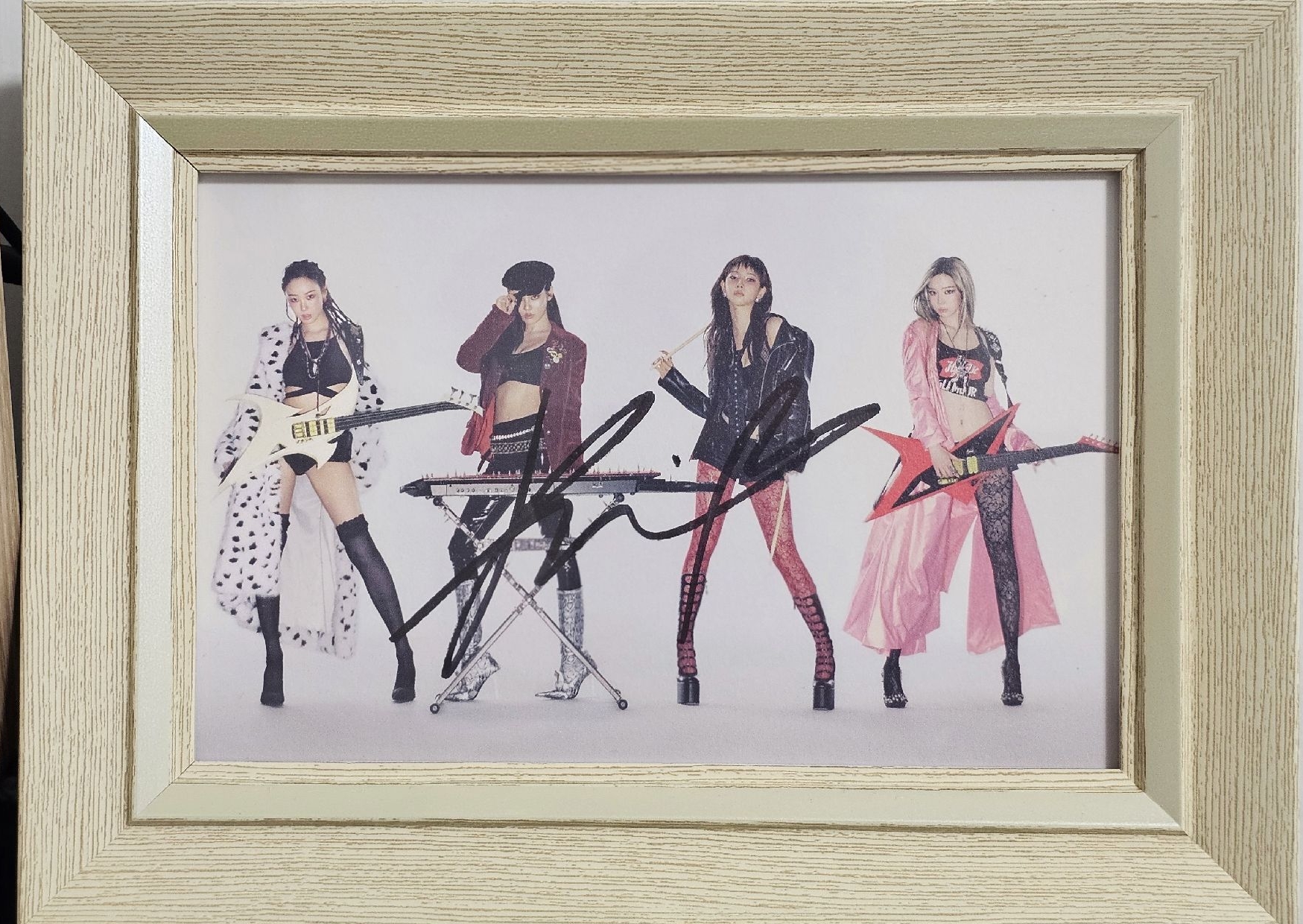 限定Aespa Richman，親筆簽名明信片，Karina簽名！