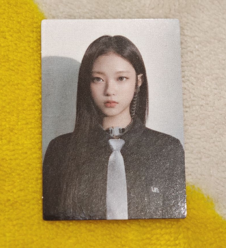 NewJeans 會員禮 二期 證件照 - Haerin諧潾貓貓