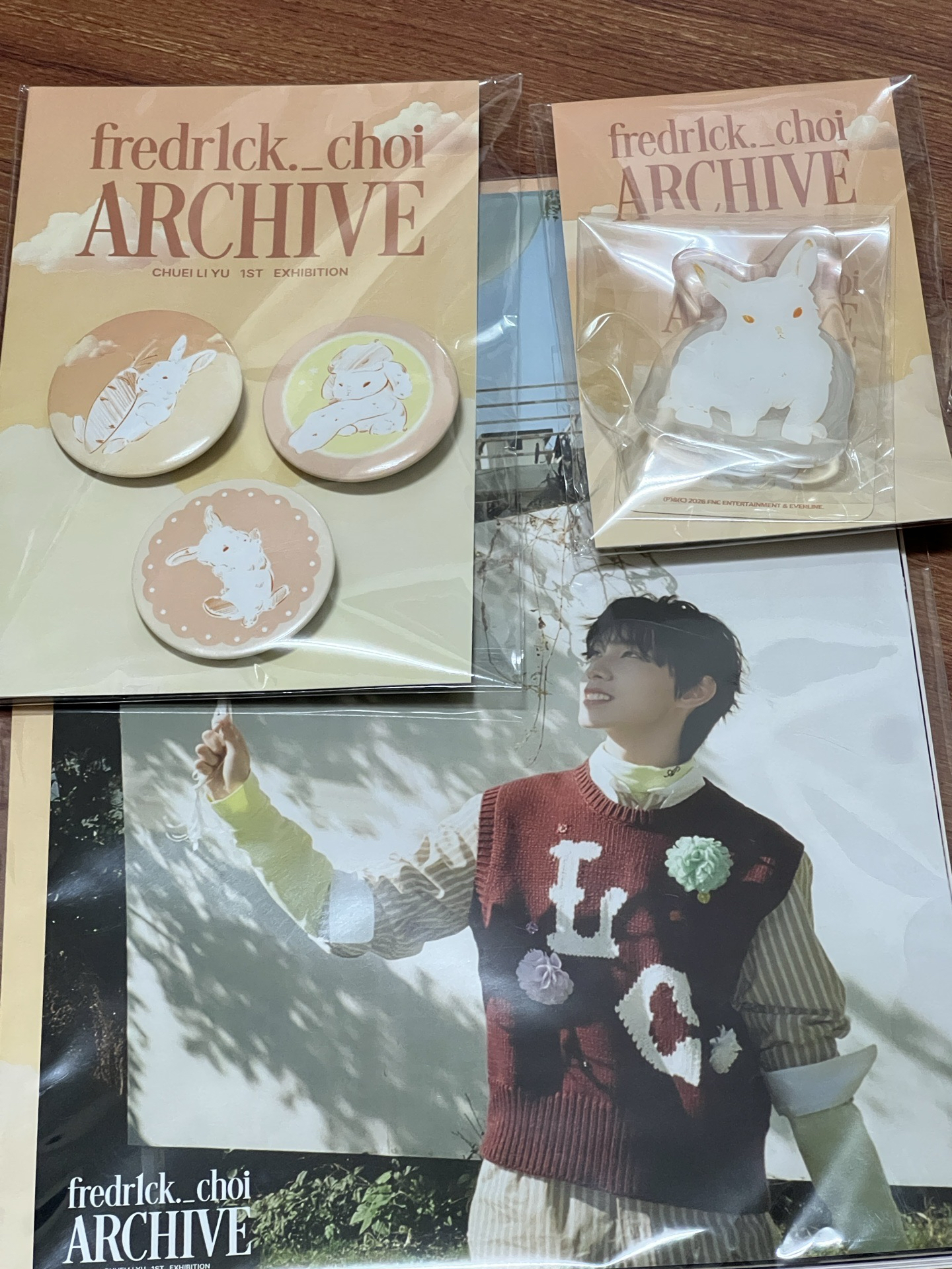 崔立于攝影展周邊