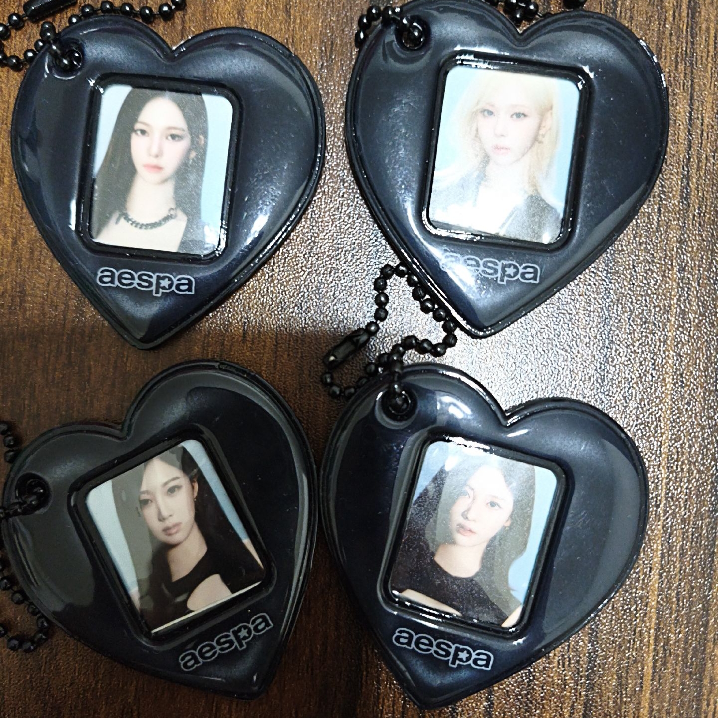 二巡 鑰匙圈吊飾 