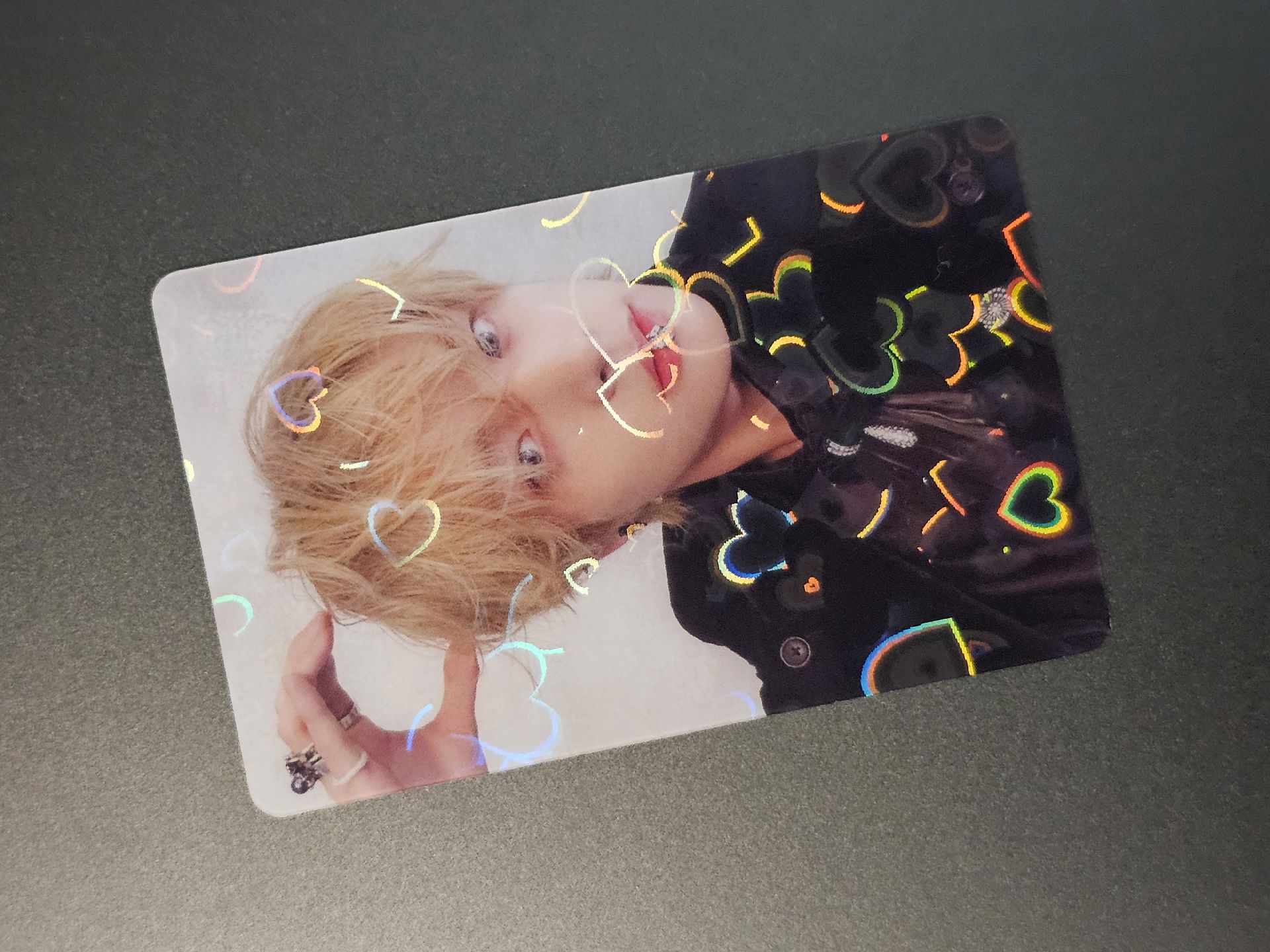 金髮狗耳倫 愛心閃