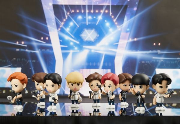 EXO Official Figure