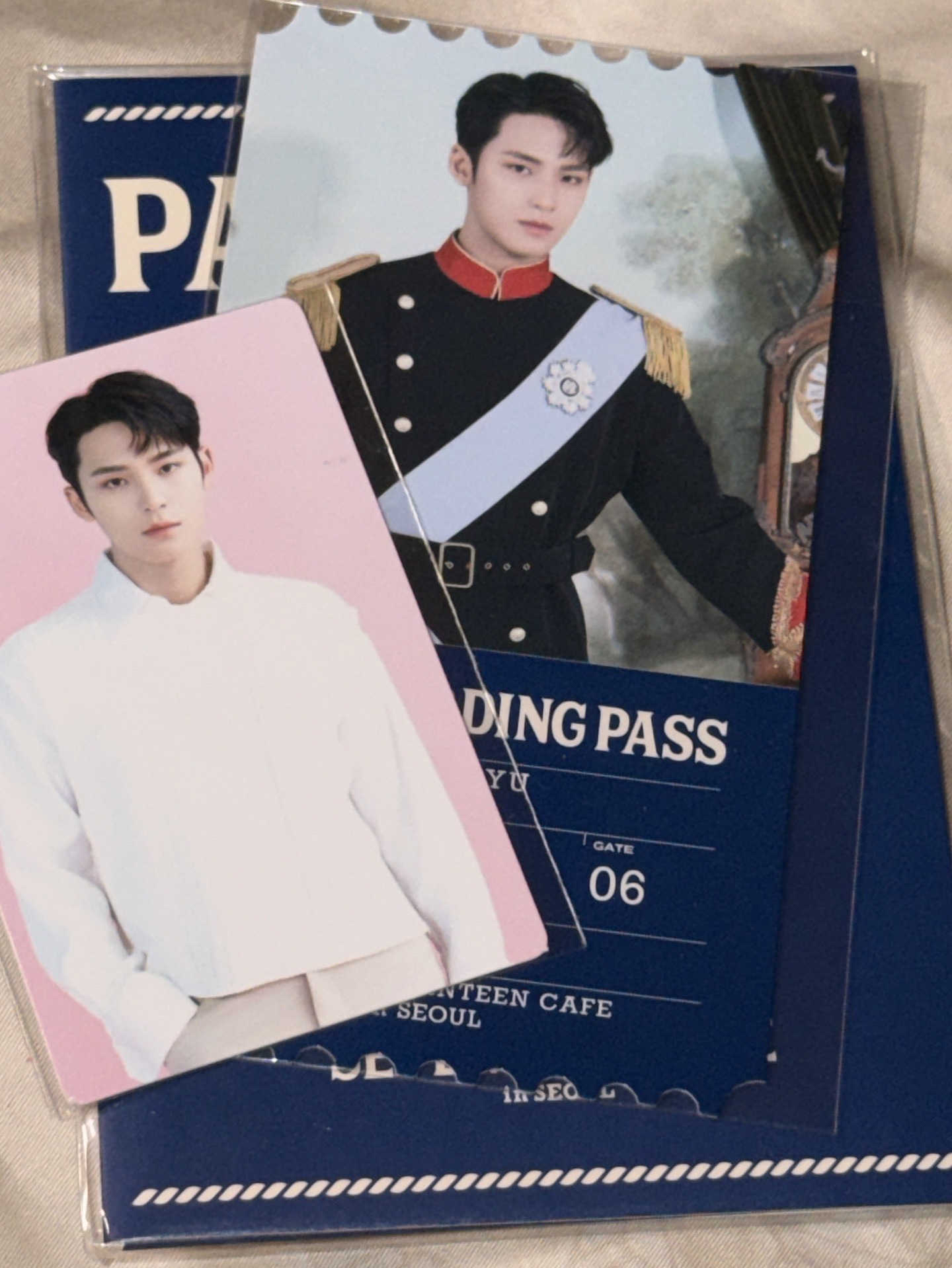 奎— 吊飾、立牌