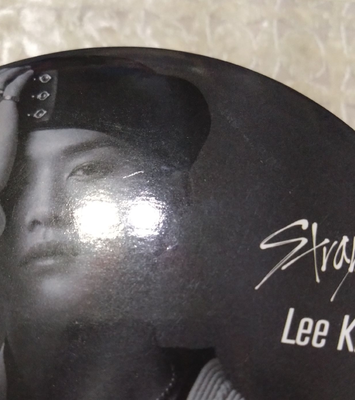 FuRyu 大徽章(綁50）