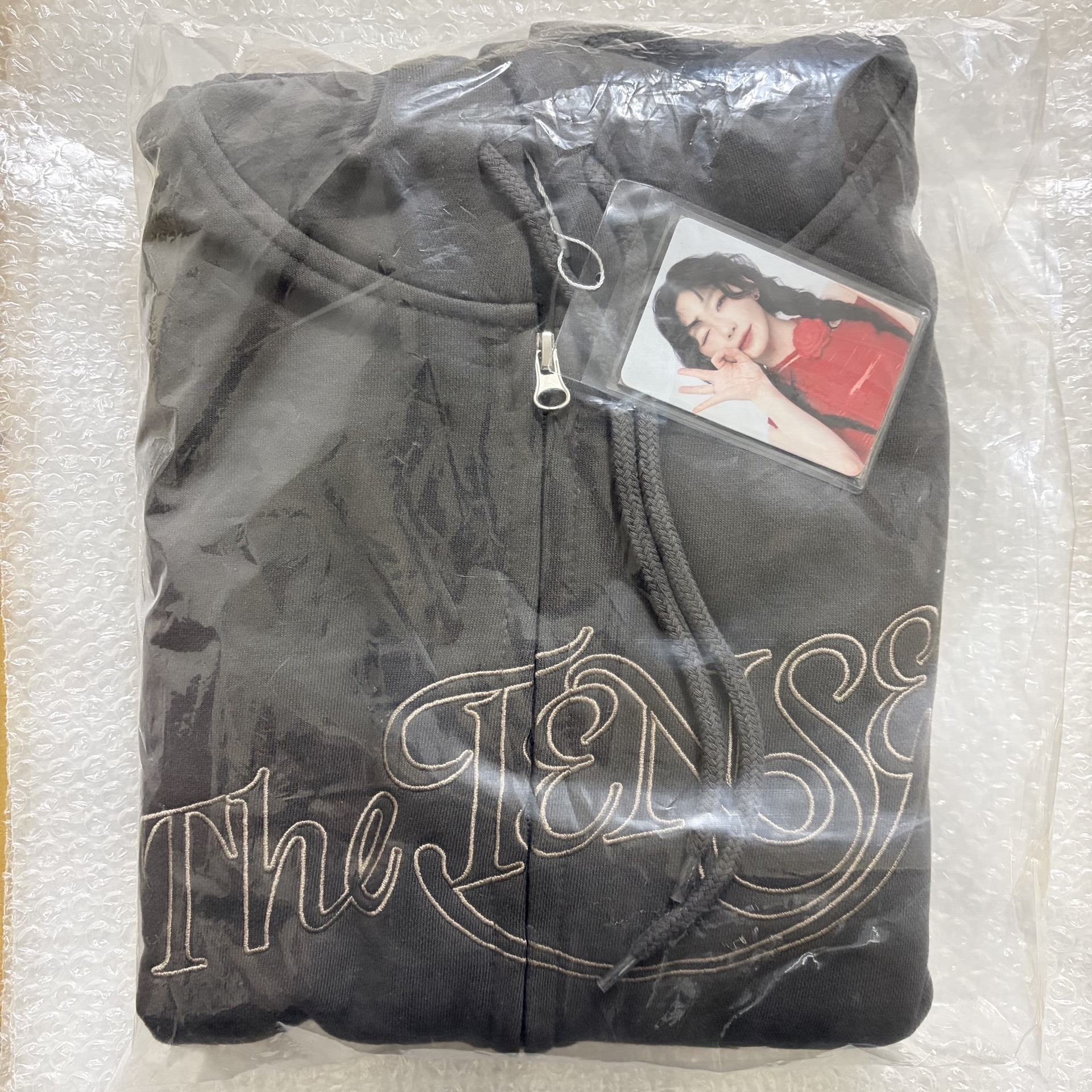 在韓/全新 太妍 2025 The TENSE 外套+卡 L碼