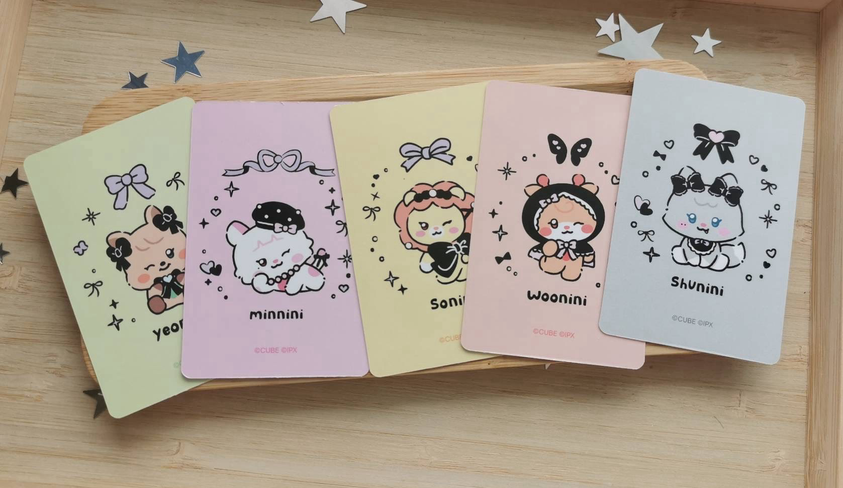 we are 卡包 字母一套