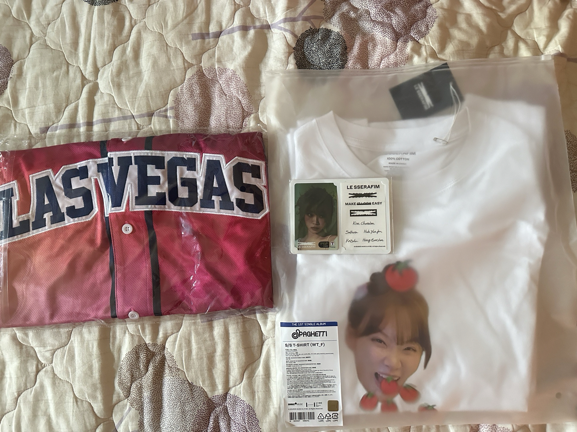 全新番茄衣+全新Vegas場限衣+Tmoney交通卡