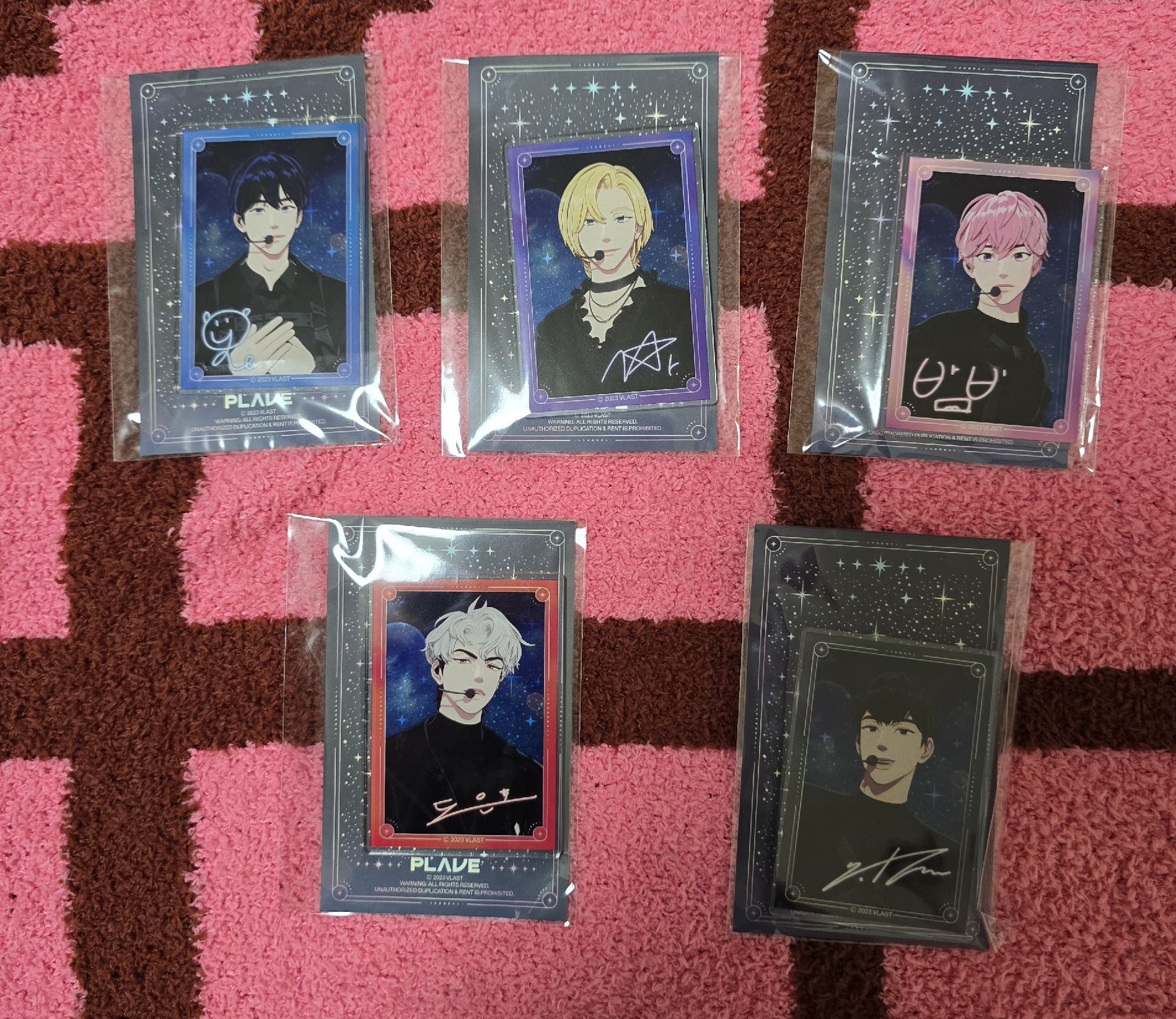 PLAVE 壓克力小卡 出道服 打歌服